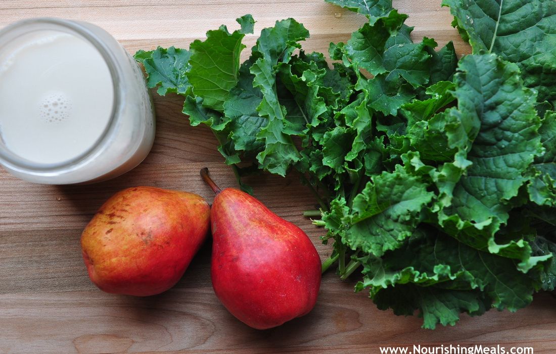 Creamy Almond Kale Smoothie