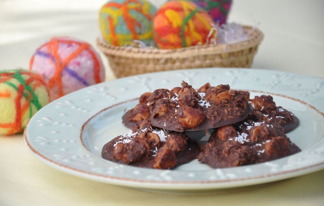 Chocolate-Macadamia Nut Clusters