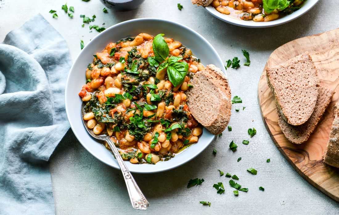 ITALIAN WHITE BEAN, TOMATO, AND KALE STEW-1