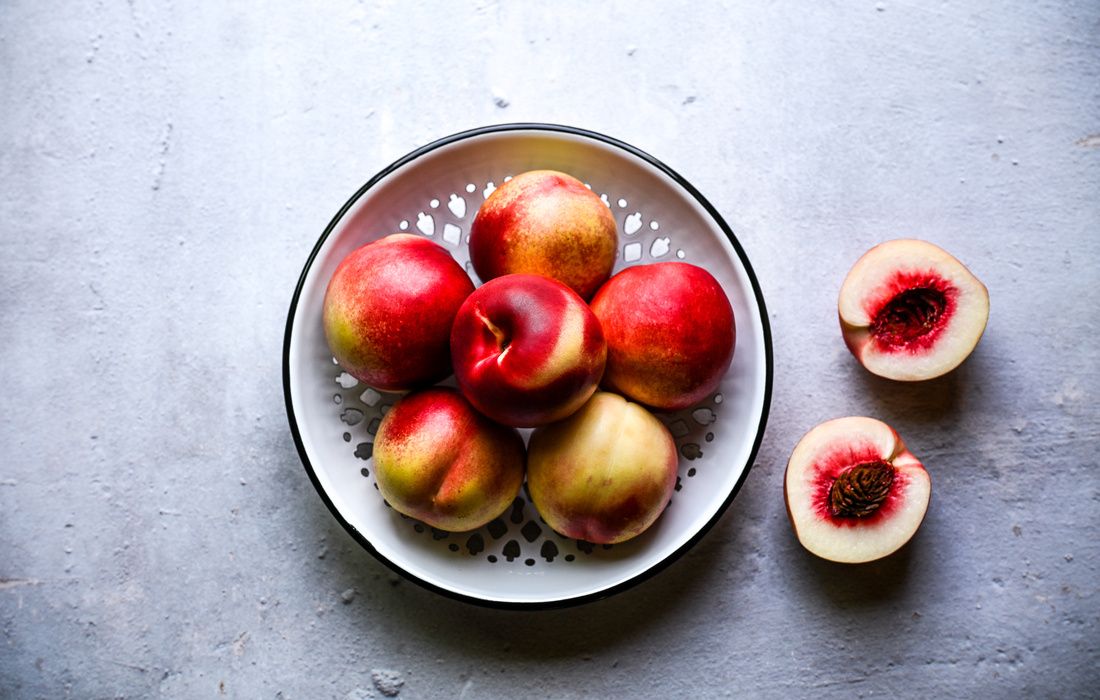 ORGANIC FRESH WHITE NECTARINES-1