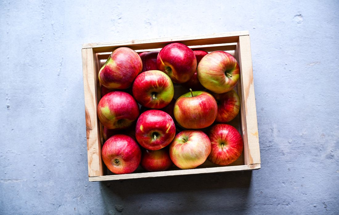 ORGANIC HEIRLOOM LOCAL APPLES-11