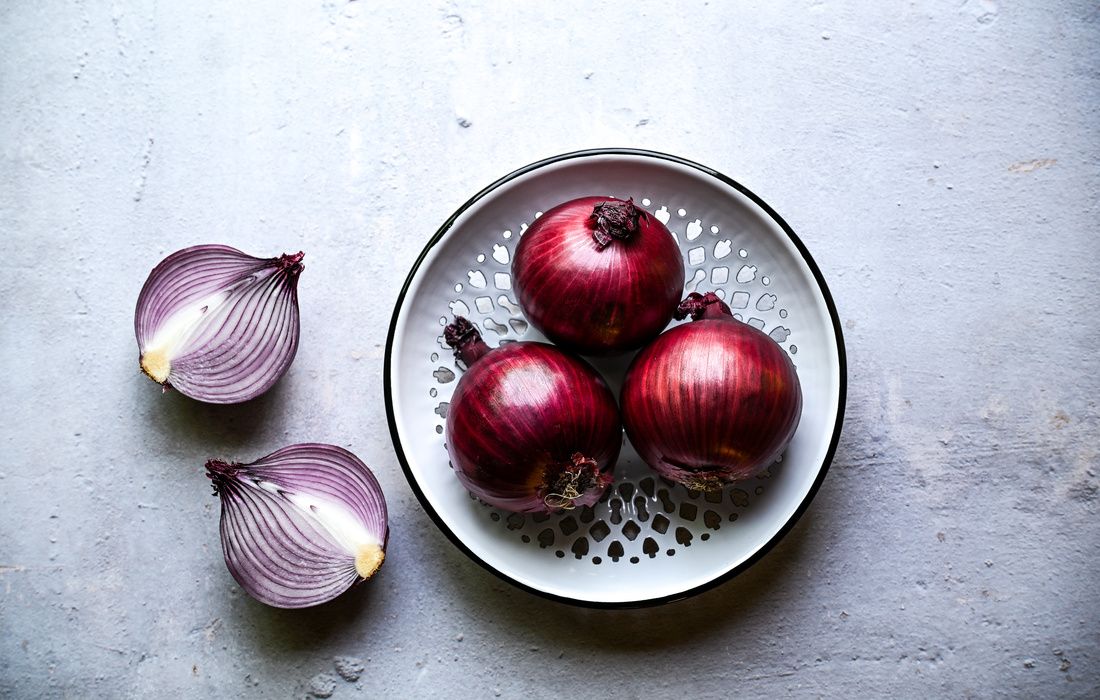 ORGANIC RAW RED ONIONS-1