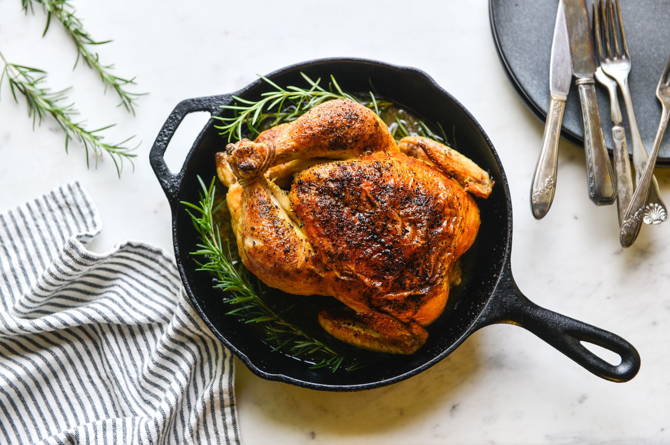 CAST IRON WHOLE ROASTED CHICKEN-1