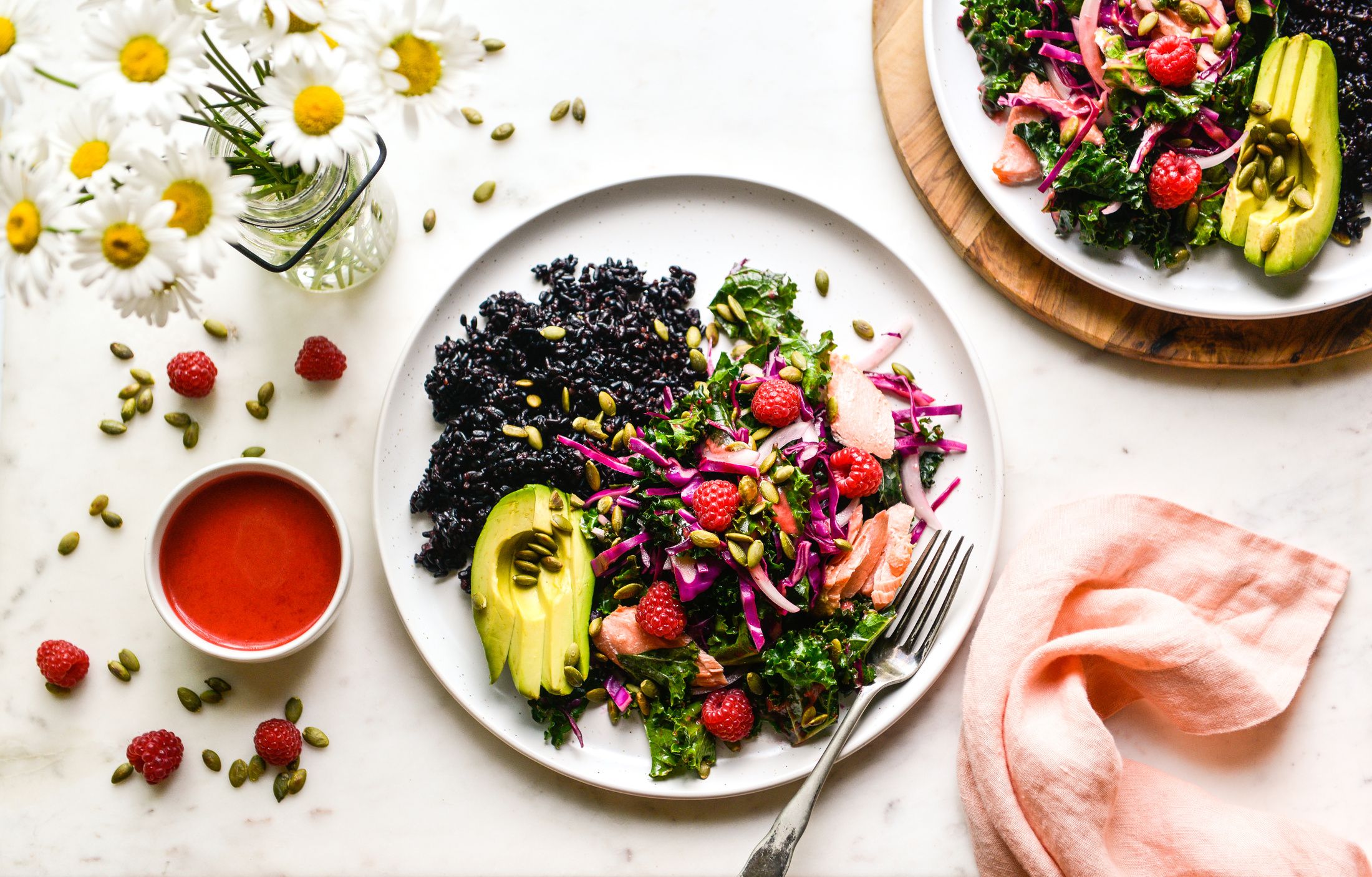 DETOX SALMON RASPBERRY SALAD WITH BLACK RICE MEAL-1