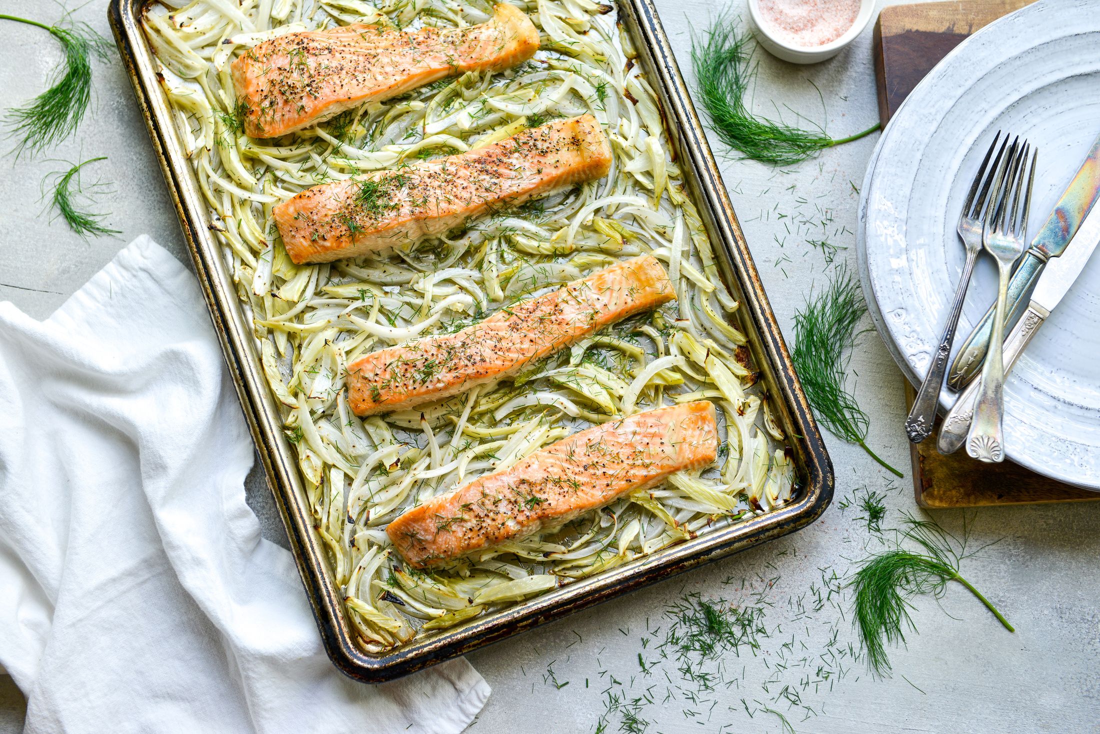 SHEET PAN SALMON FENNEL SWEET ONIONS-1