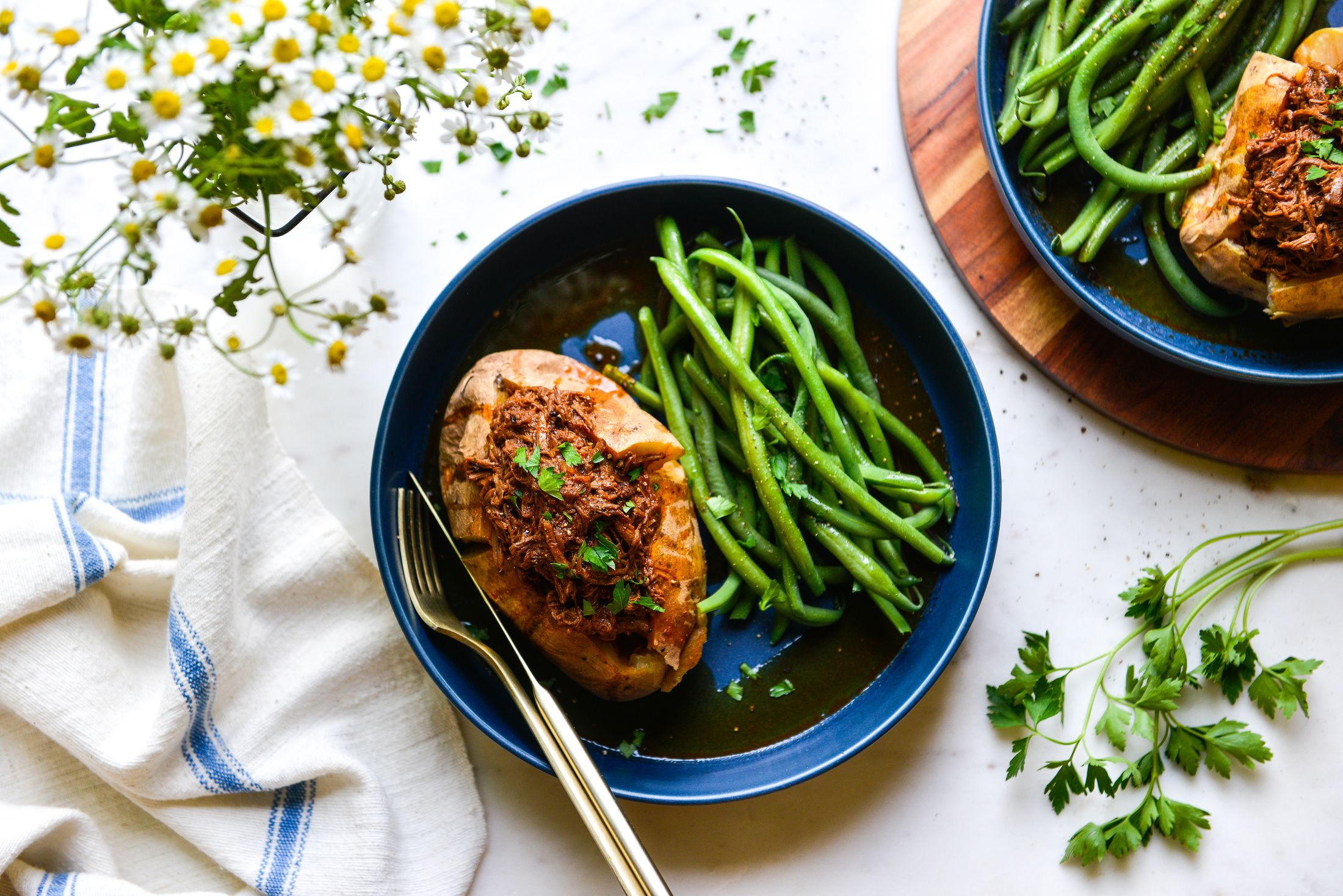 SHREDDED BARBECUED BEEF INSTANT POT-1