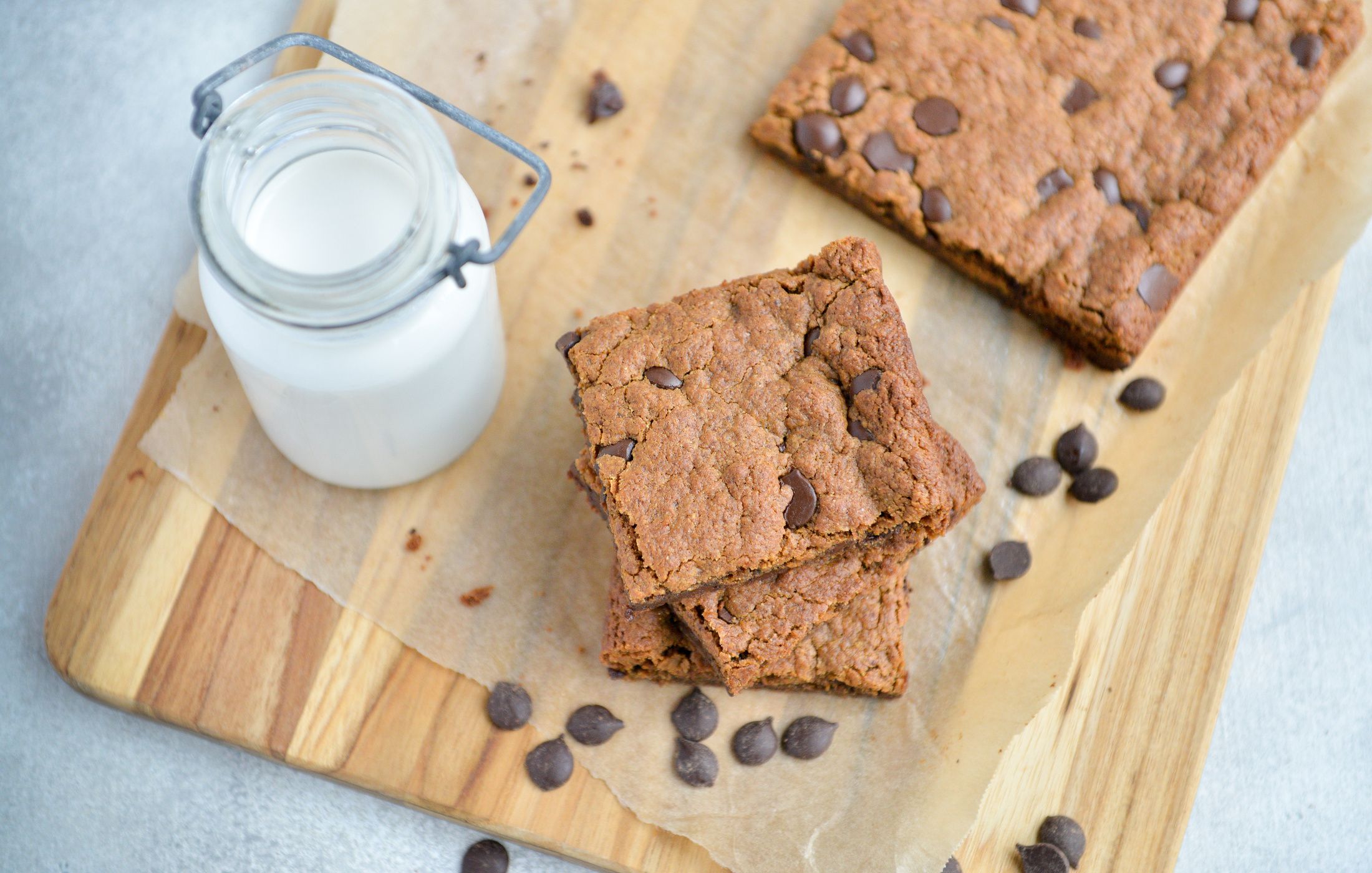 Almond butter cookie bars-2