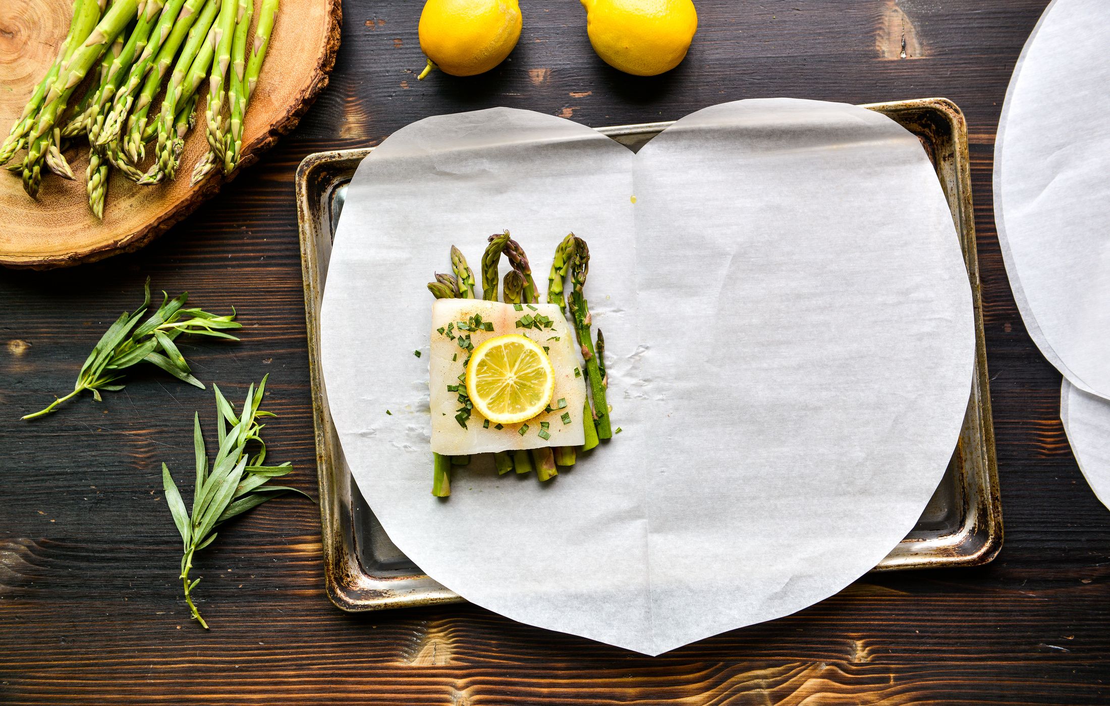 BAKED HALIBUT AND ASPARAGUS IN PARCHMENT-3