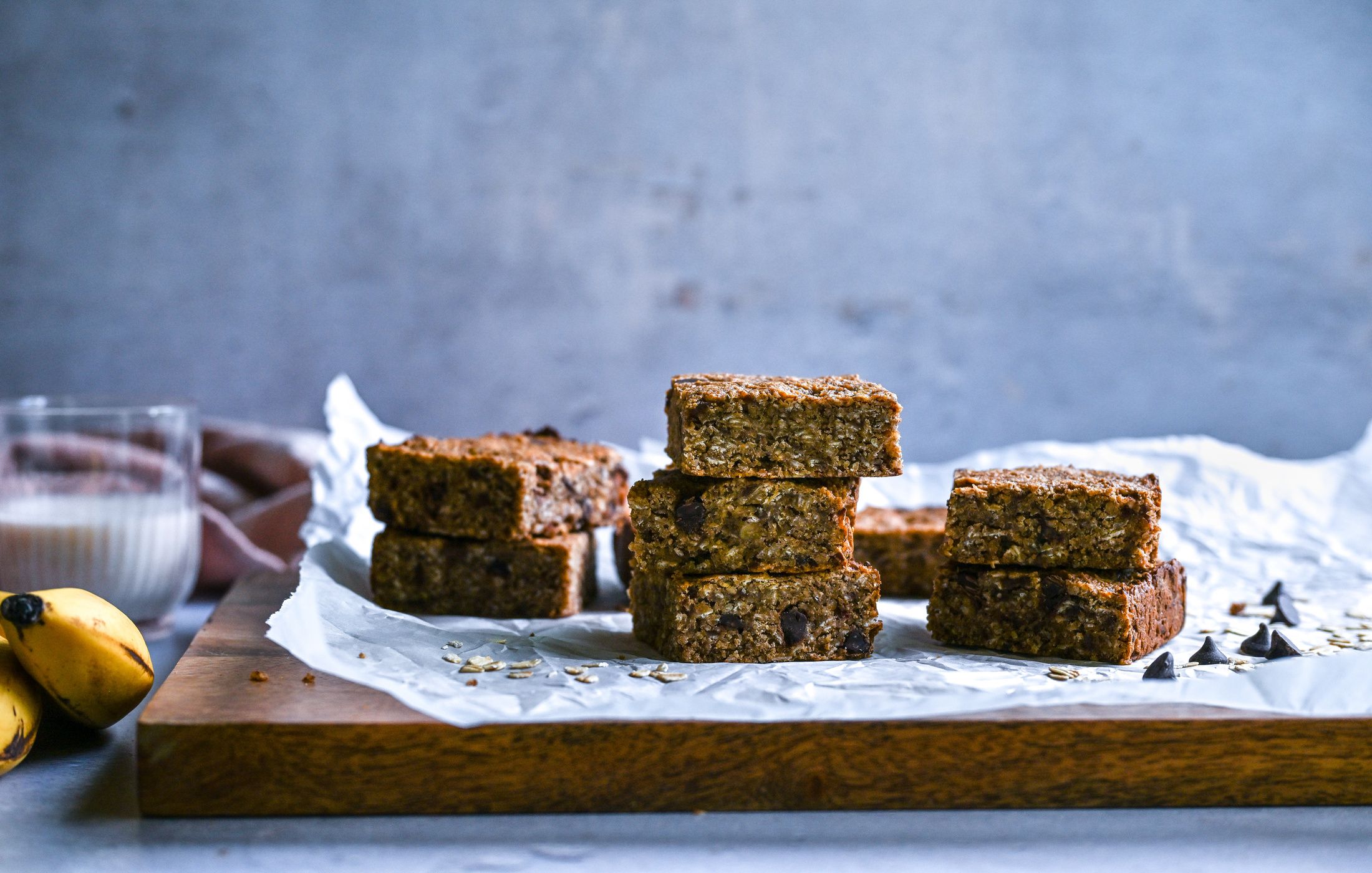 BANANA OAT PEANUT BUTTER ENERGY BARS-1