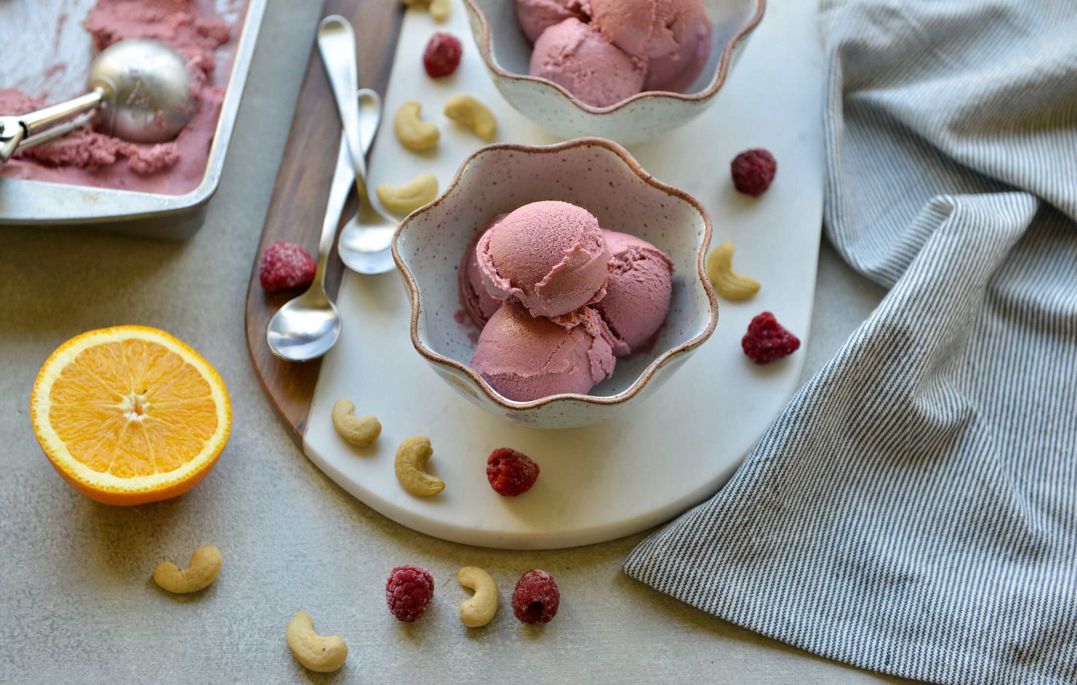 BERRY PEACH ICED NUT CREAM-1