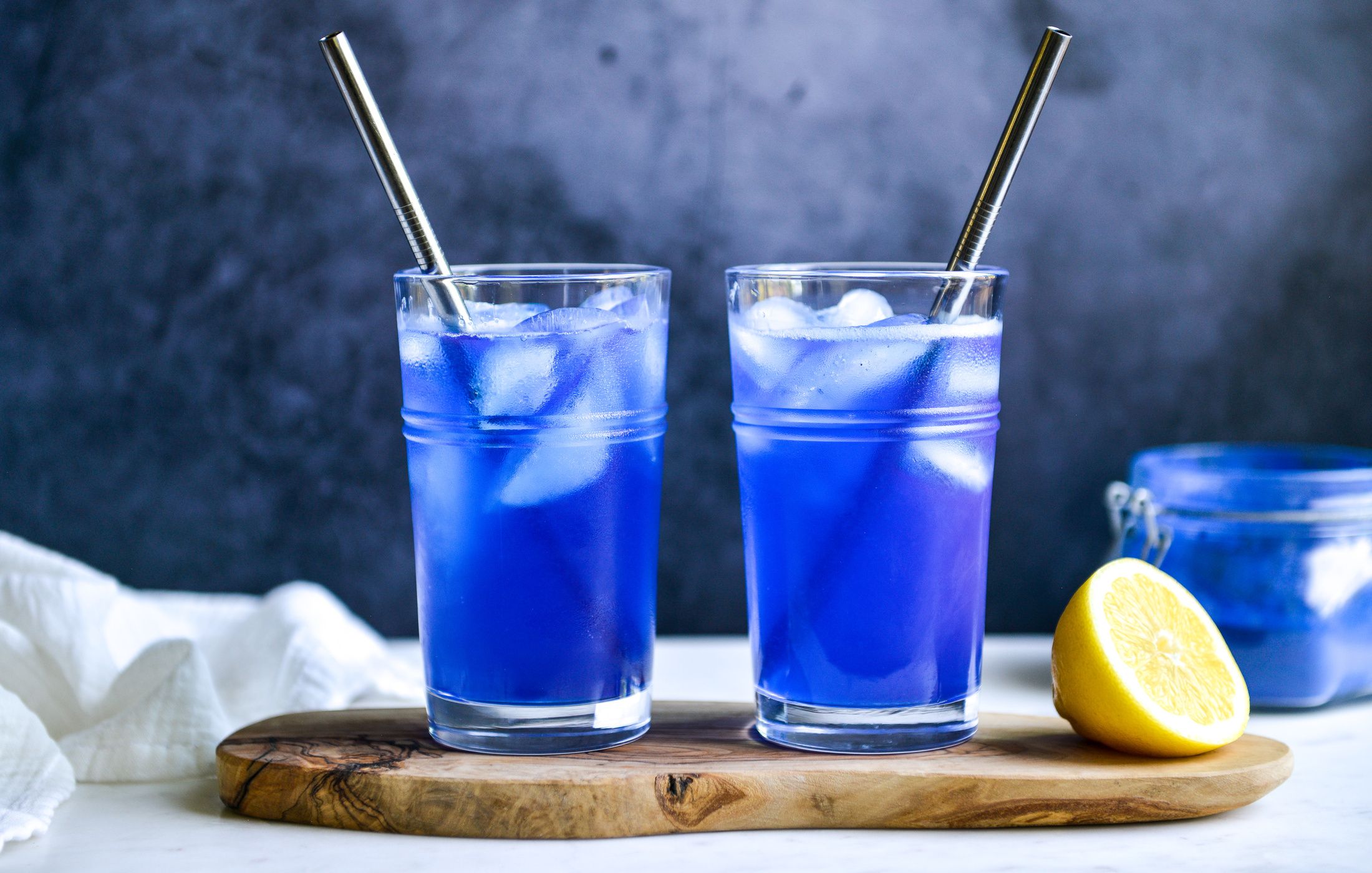 BLUE SPIRULINA ELECTROLYTE DRINK RECIPE SUGAR-FREE-2
