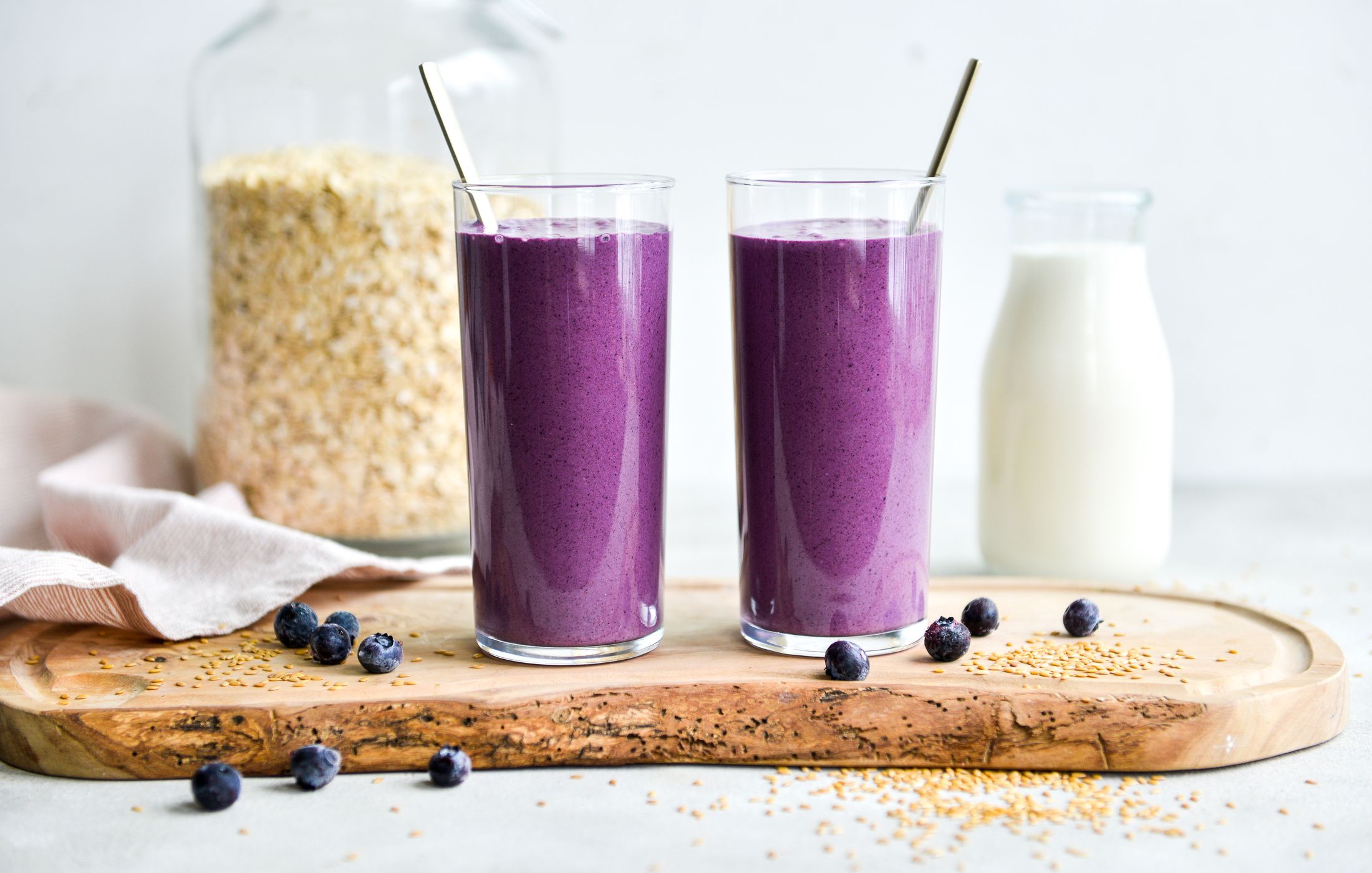 BLUEBERRY KEFIR SMOOTHIE-1