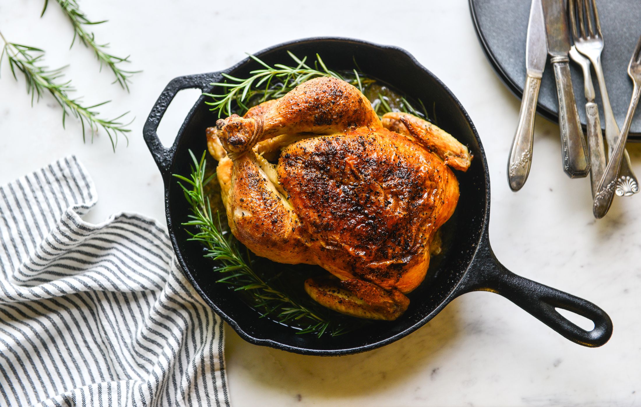 CAST IRON WHOLE ROASTED CHICKEN-1