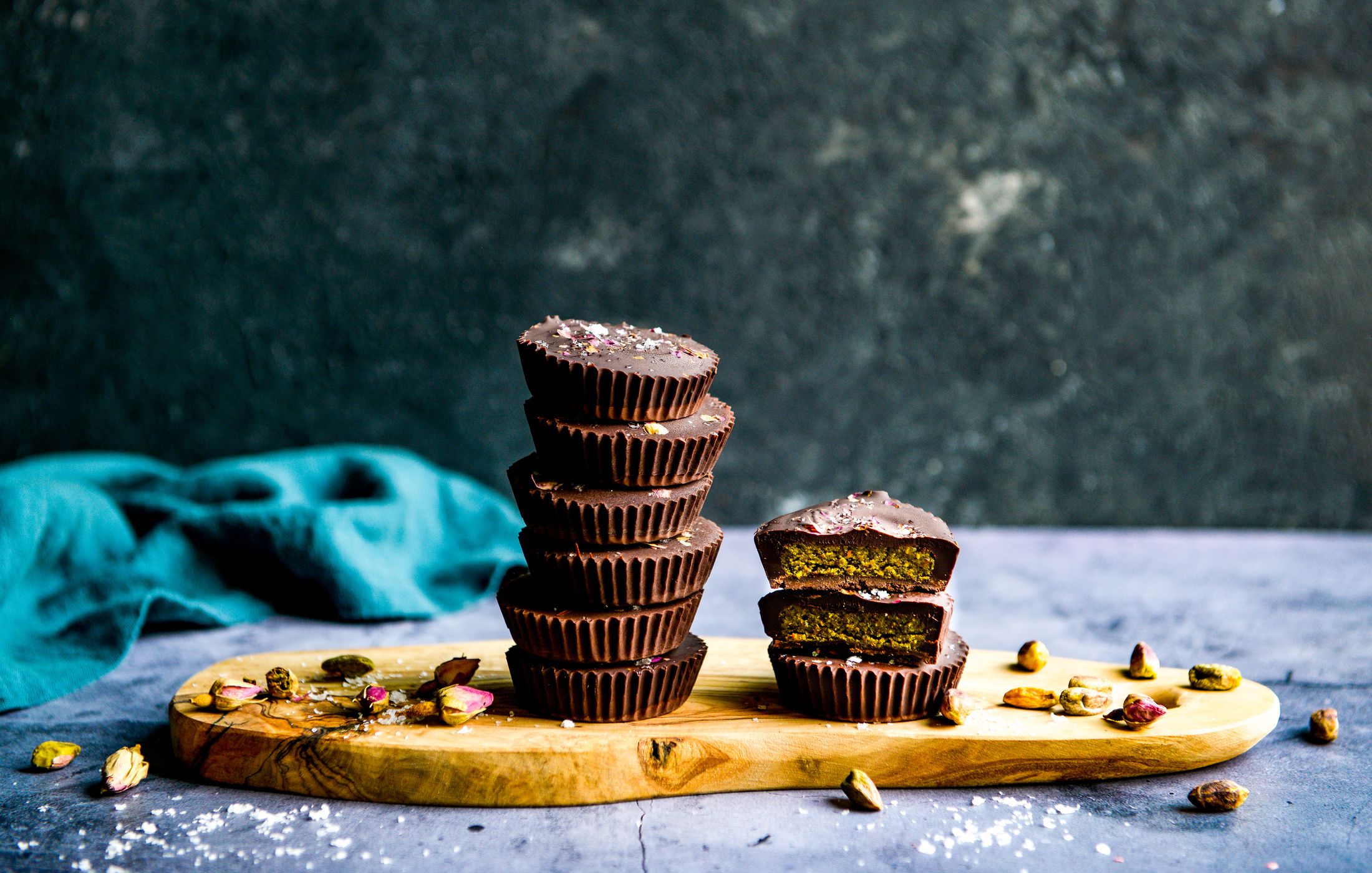 CHOCOLATE PISTACHIO CUPS-3