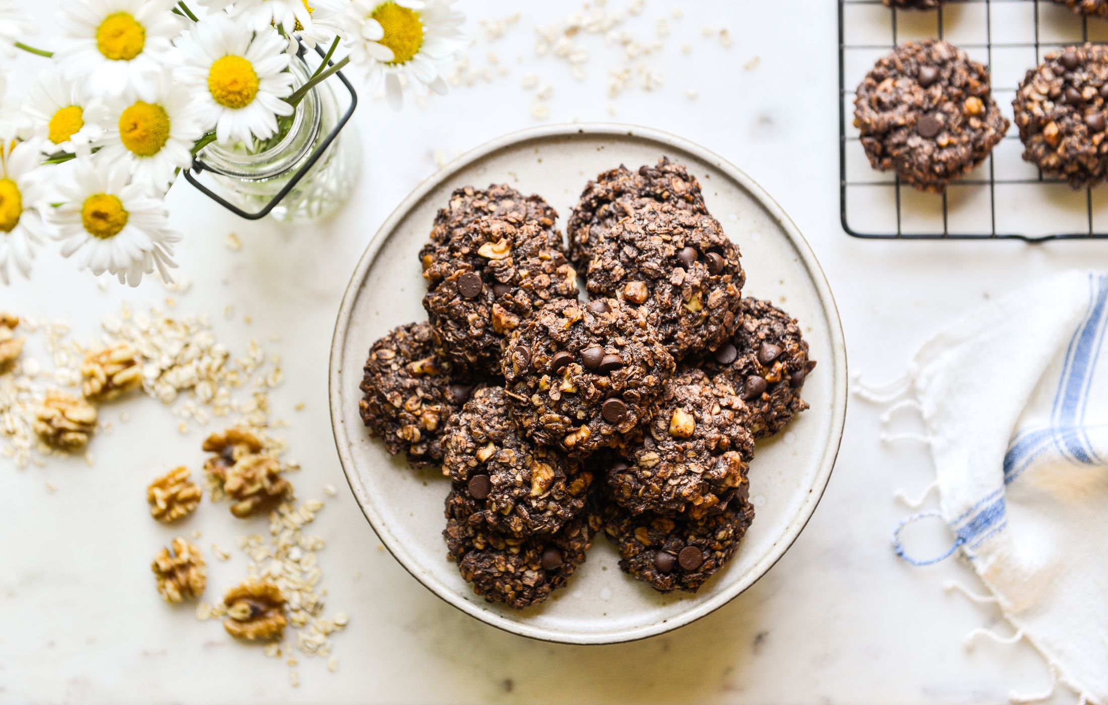CHOCOLATE-WALNUT OATMEAL COOKIES VEGAN GLUTEN-FREE-1-2
