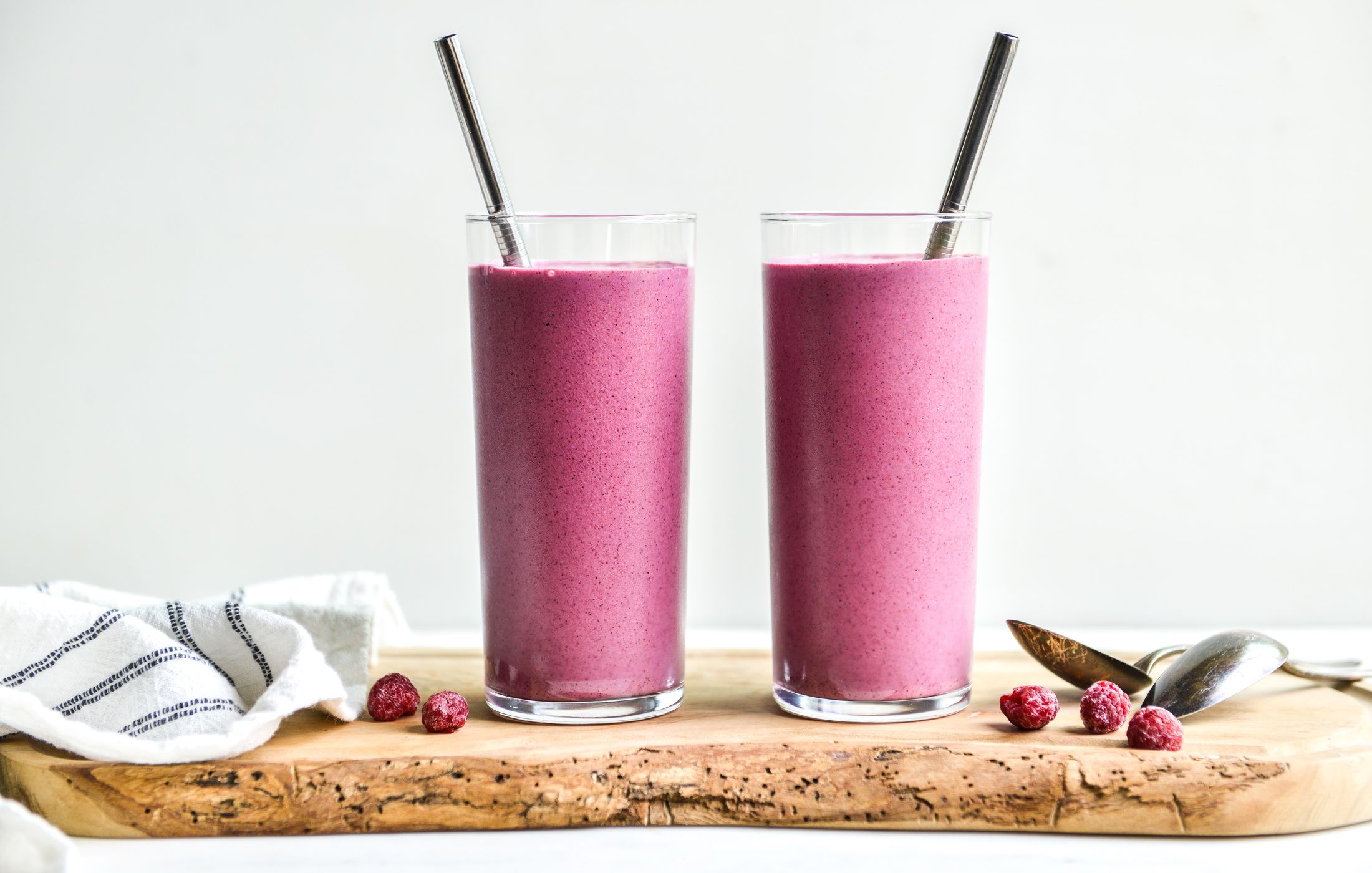 COTTAGE CHEESE BERRY SMOOTHIE-1