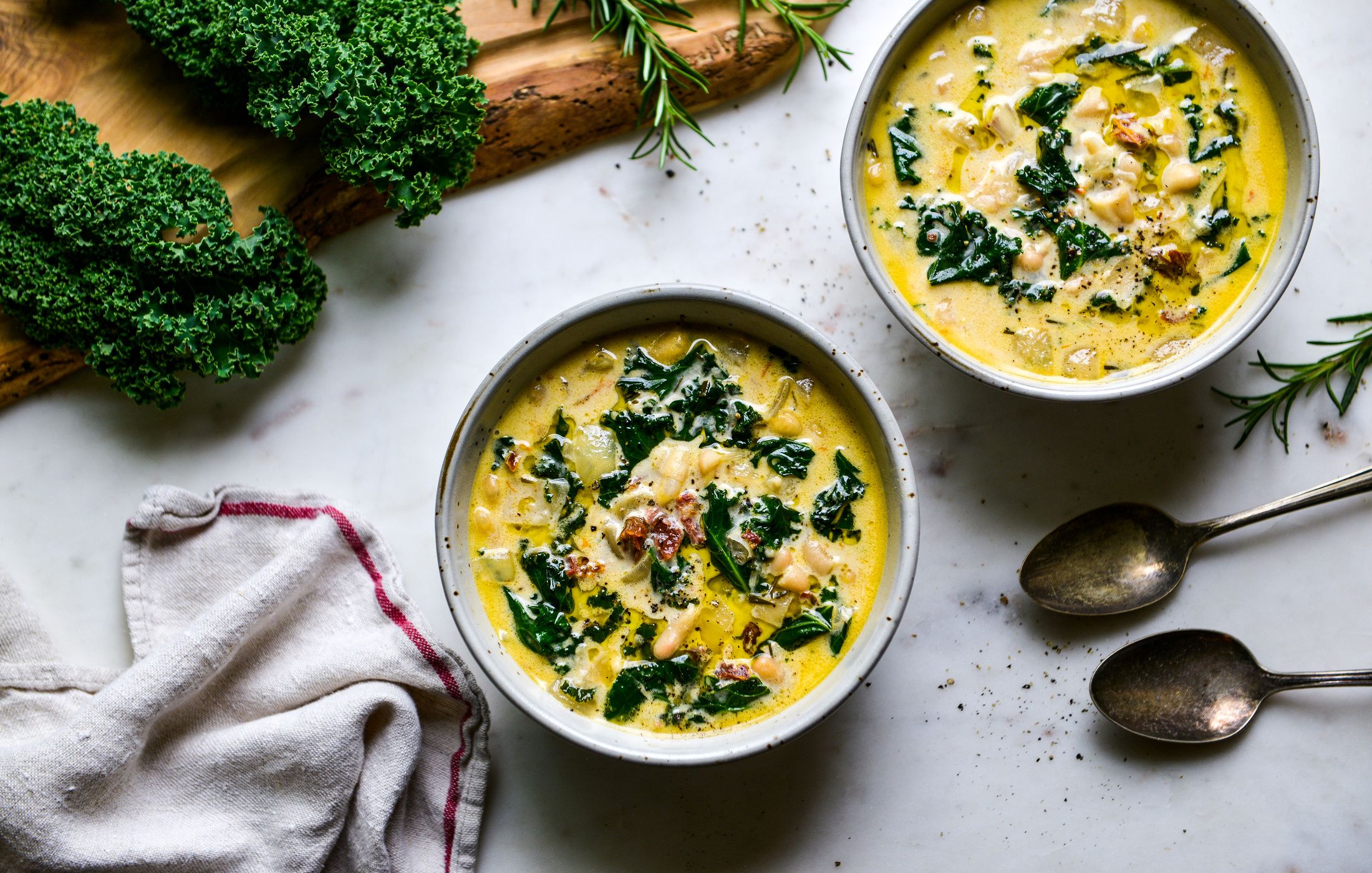 CREAMY WHITE BEAN AND KALE SOUP-1