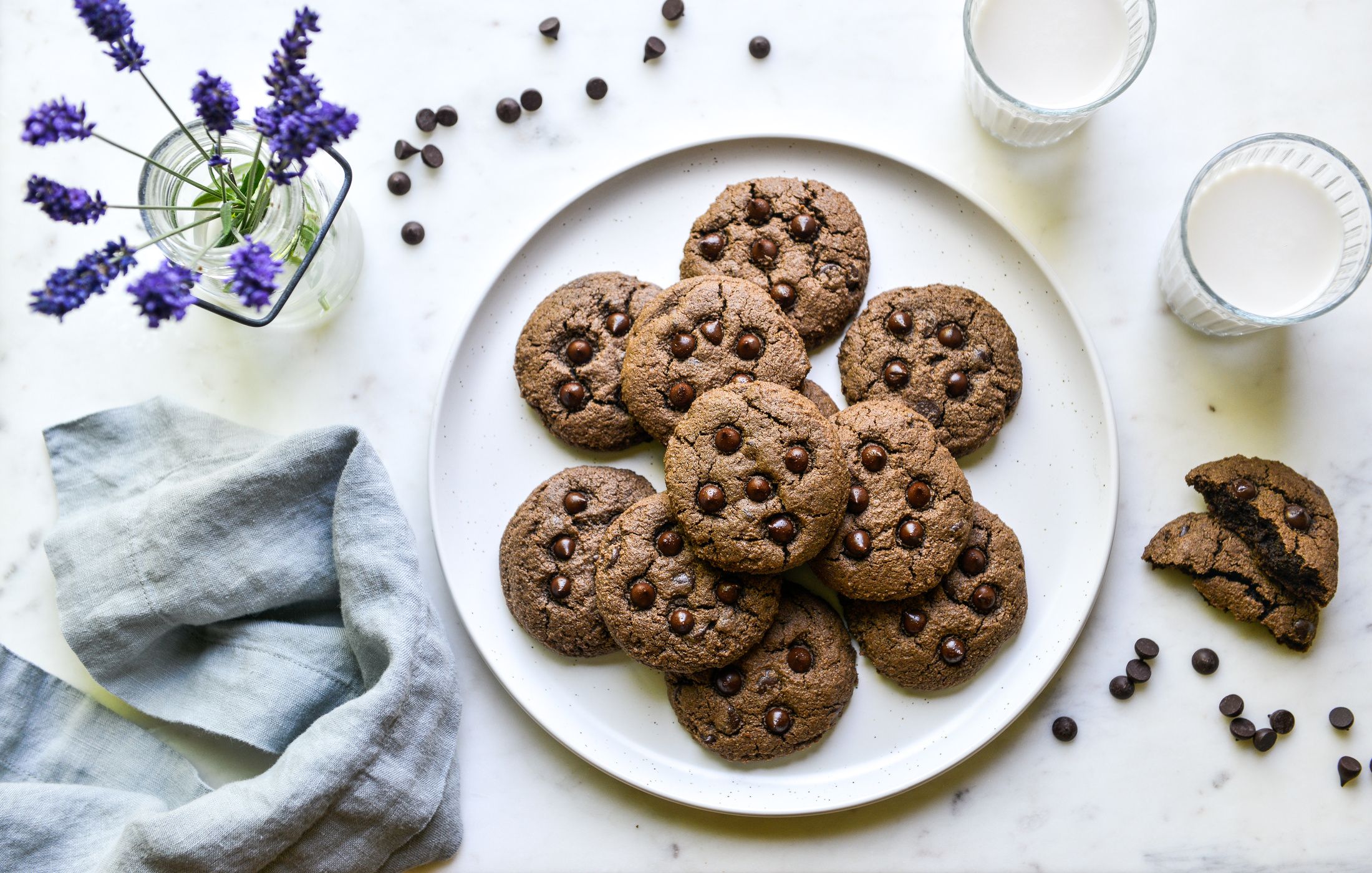 DOUBLE CHOCOLATE ALMOND FLOUR BROWNIE COOKIES GRAIN-FREE-1