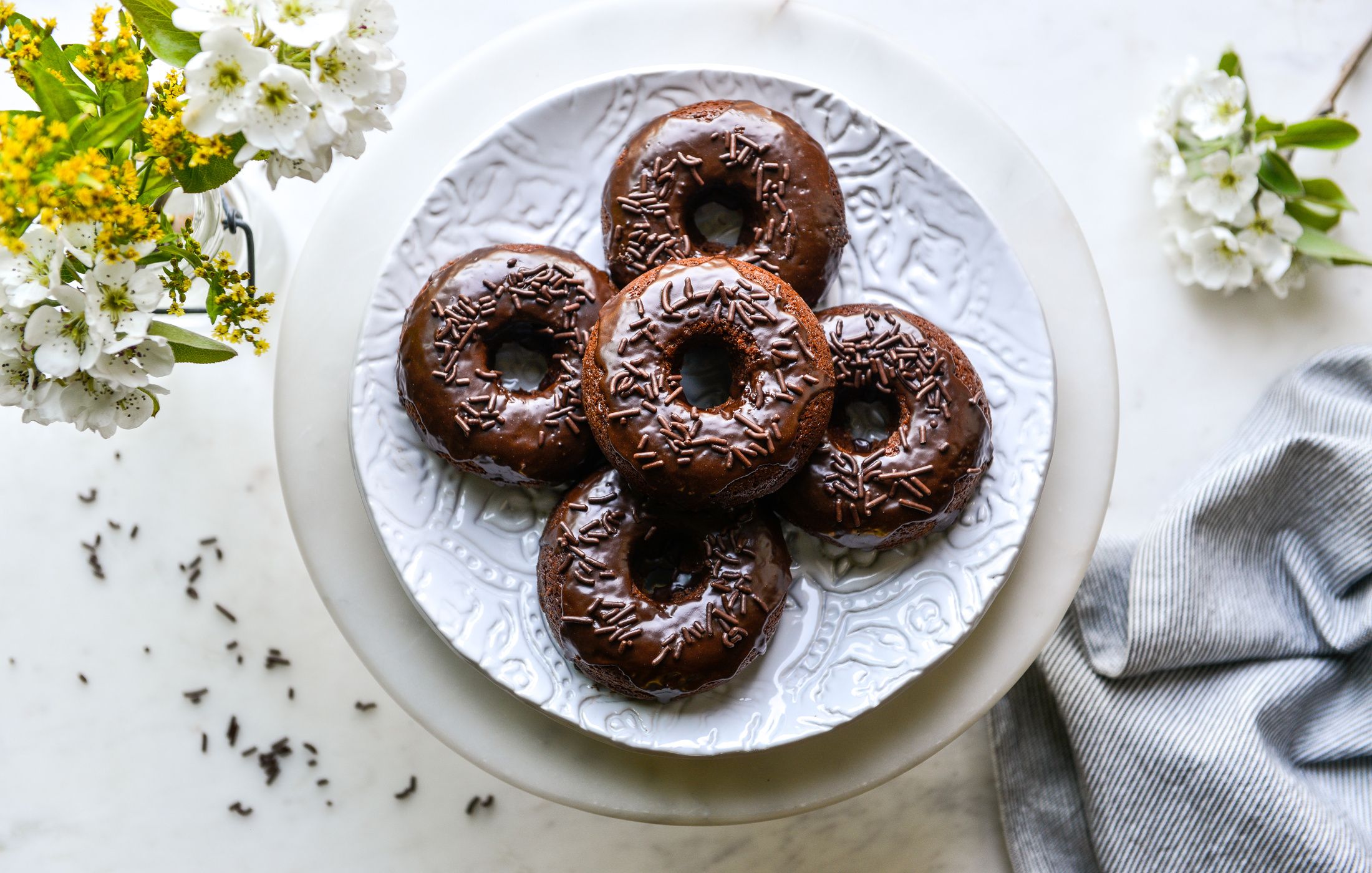 GLUTEN-FREE EGG-FREE CHOCOLATE DONUTS-1