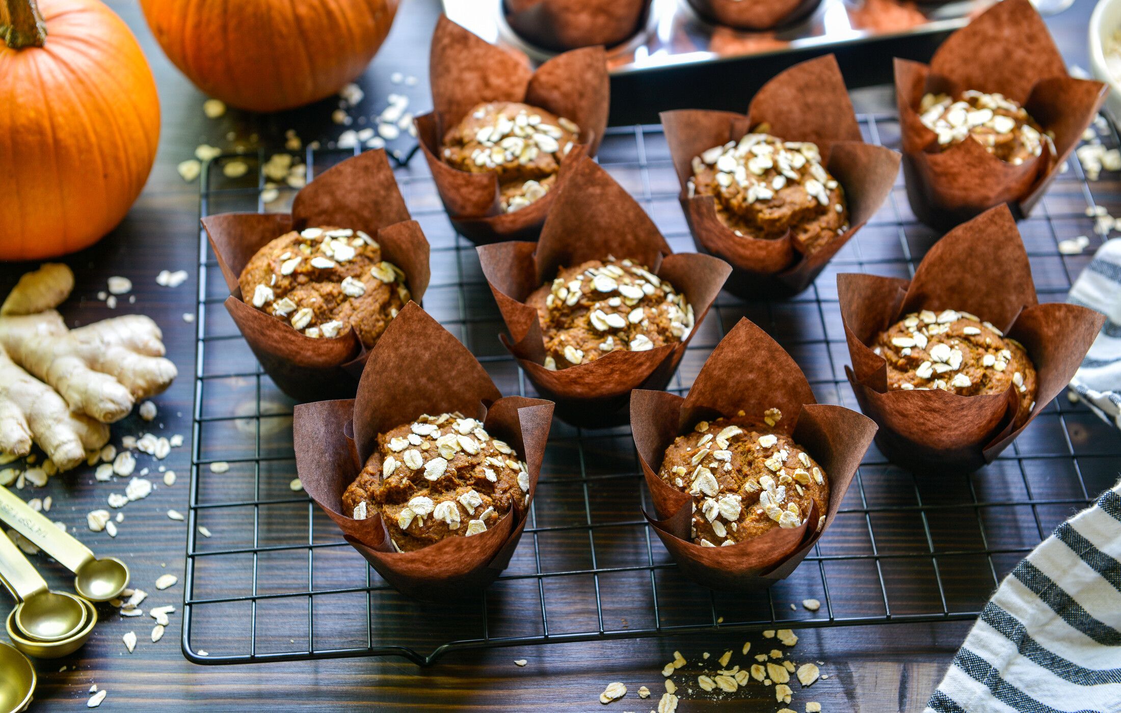GLUTEN-FREE PUMPKIN OAT MUFFINS-2