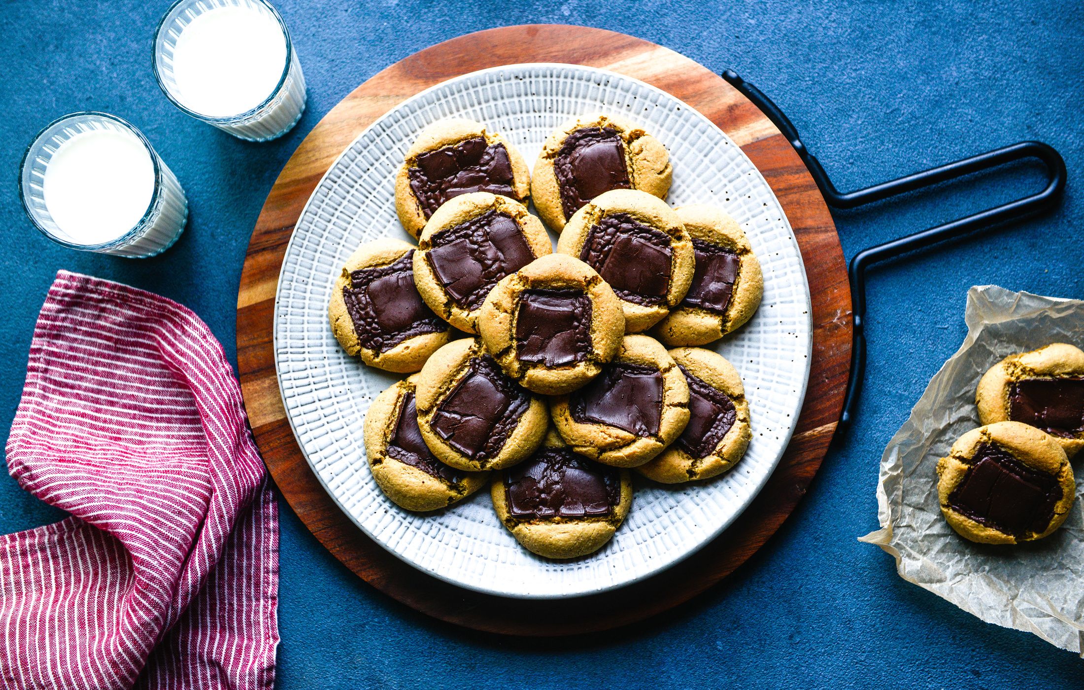 GRAIN-FREE SUGAR-FREE PEANUT BUTTER CHOCOLATE COOKIES-1