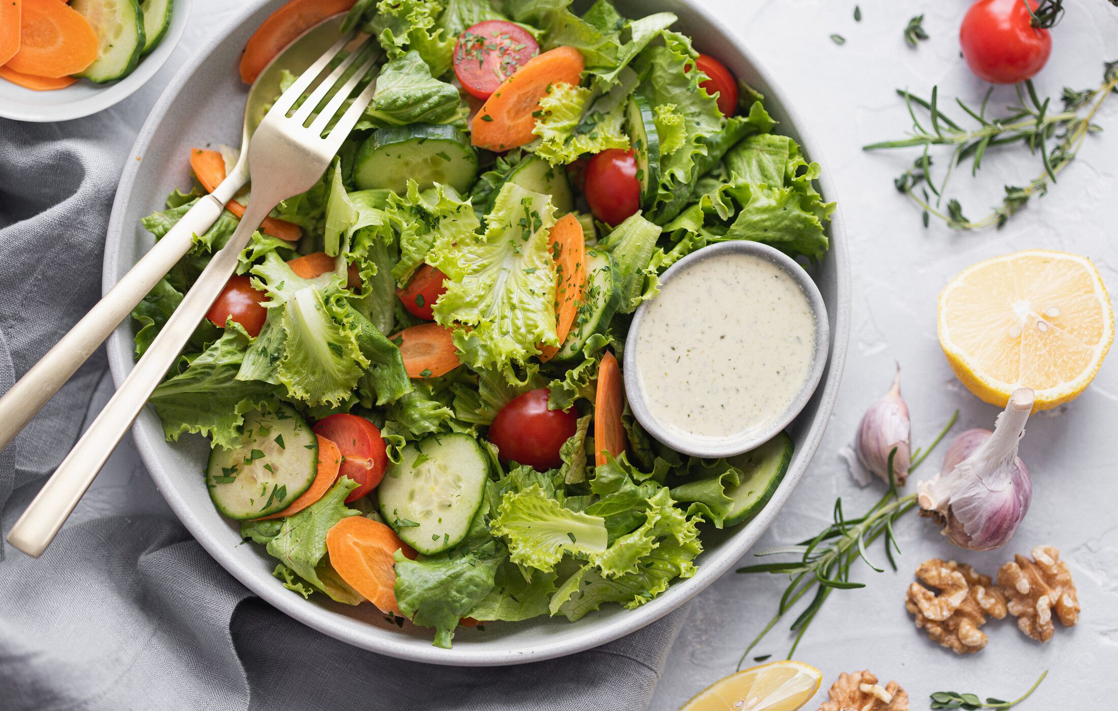 Garden Salad with Creamy Herb Dressing