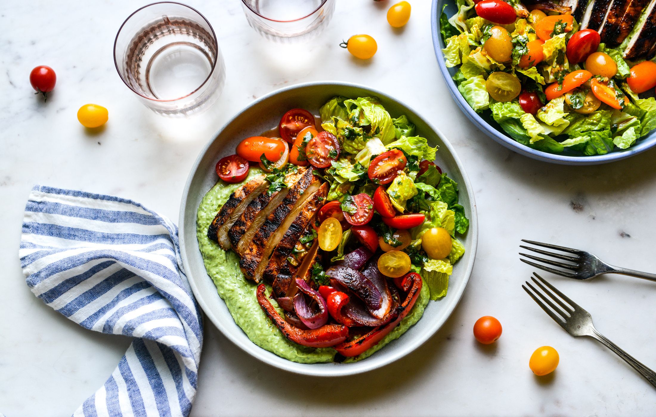 KETO CHIPOTLE-LIME GRILLED CHICKEN BOWLS WITH AVOCADO CREMA-1