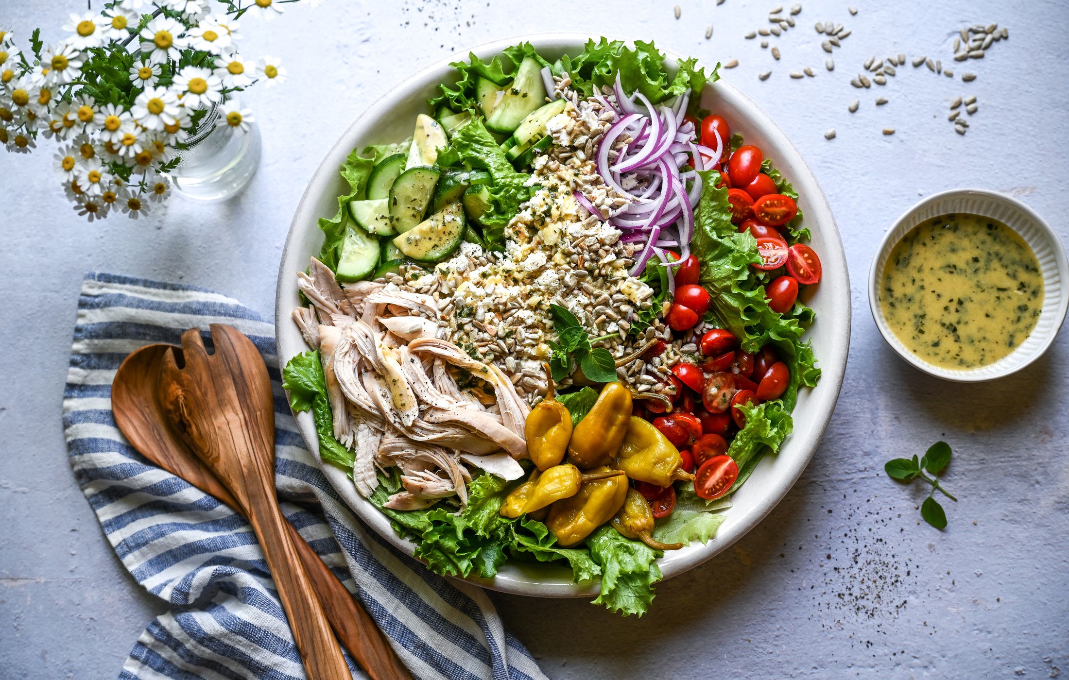 MEDITERRANEAN CHICKEN GARDEN SALAD WITH LEMON-HERB DRESSING MEAL PREP SALAD-1