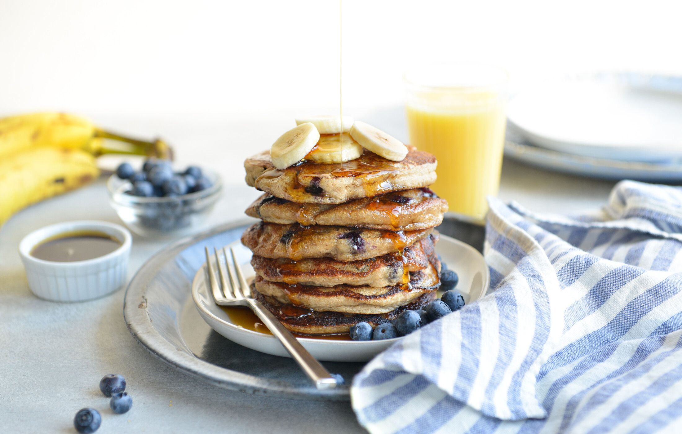 OATMEAL BANANA BLUEBERRY PANCAKES-2