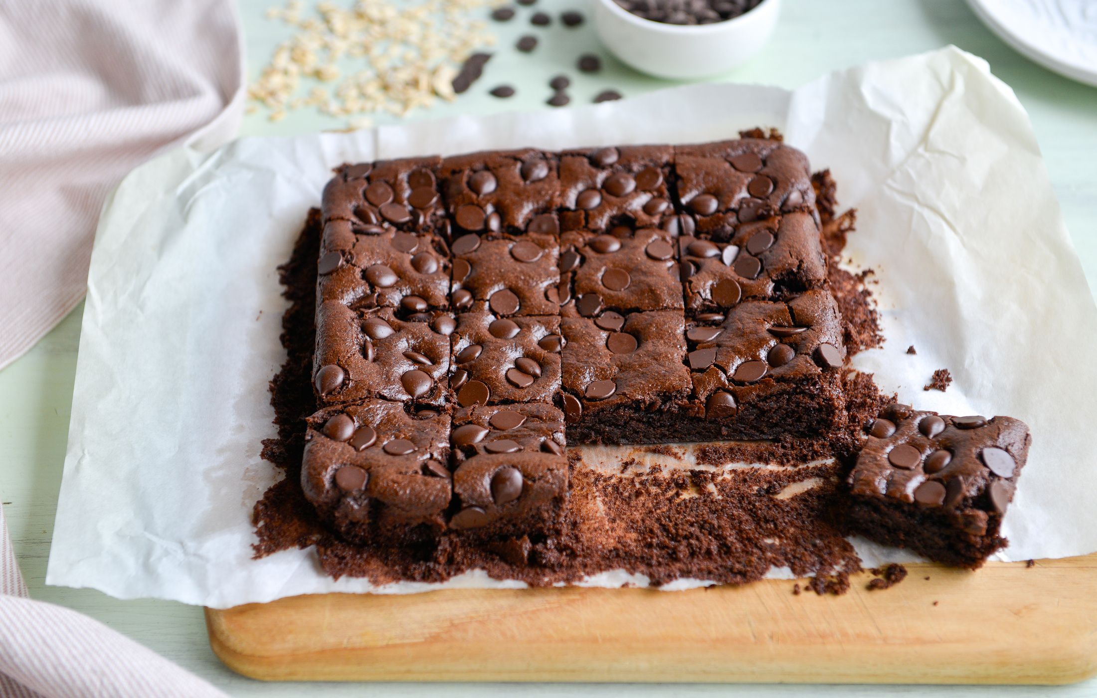 OATMEAL BLENDER BROWNIES-4