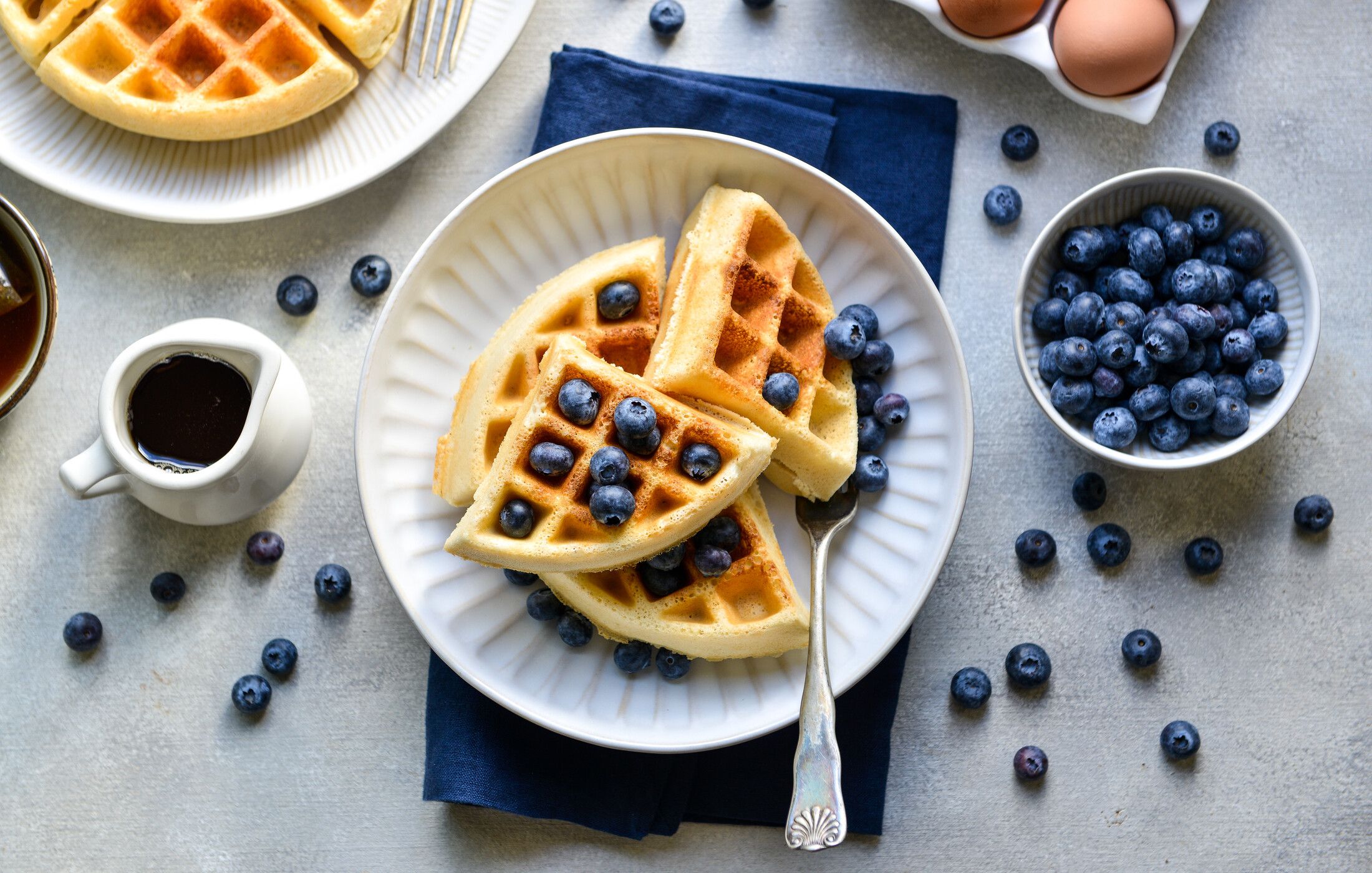 PALEO ALMOND FLOUR WAFFLES-1