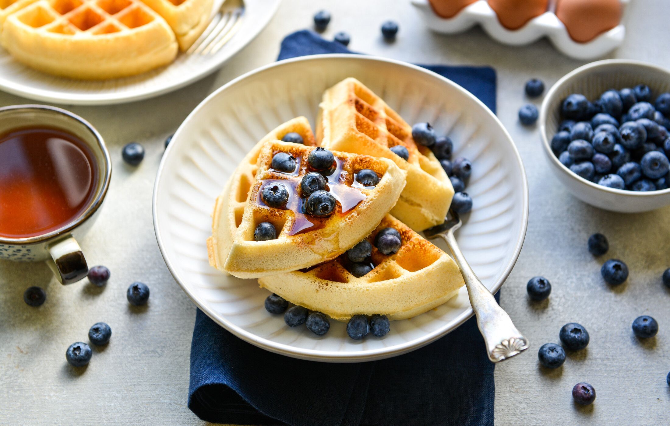 PALEO ALMOND FLOUR WAFFLES-3