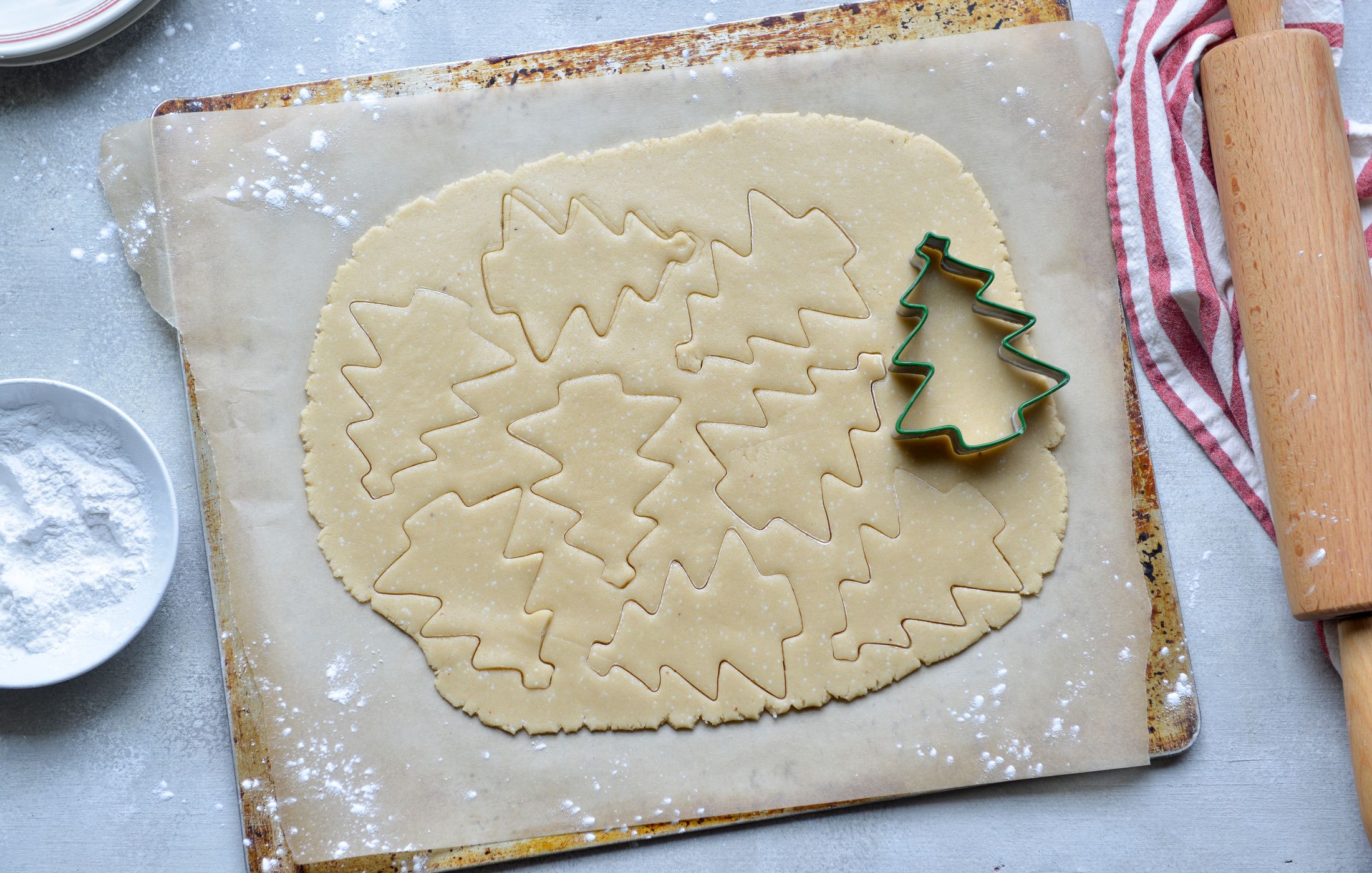 PALEO VEGAN CUT-OUT SUGAR COOKIES-4