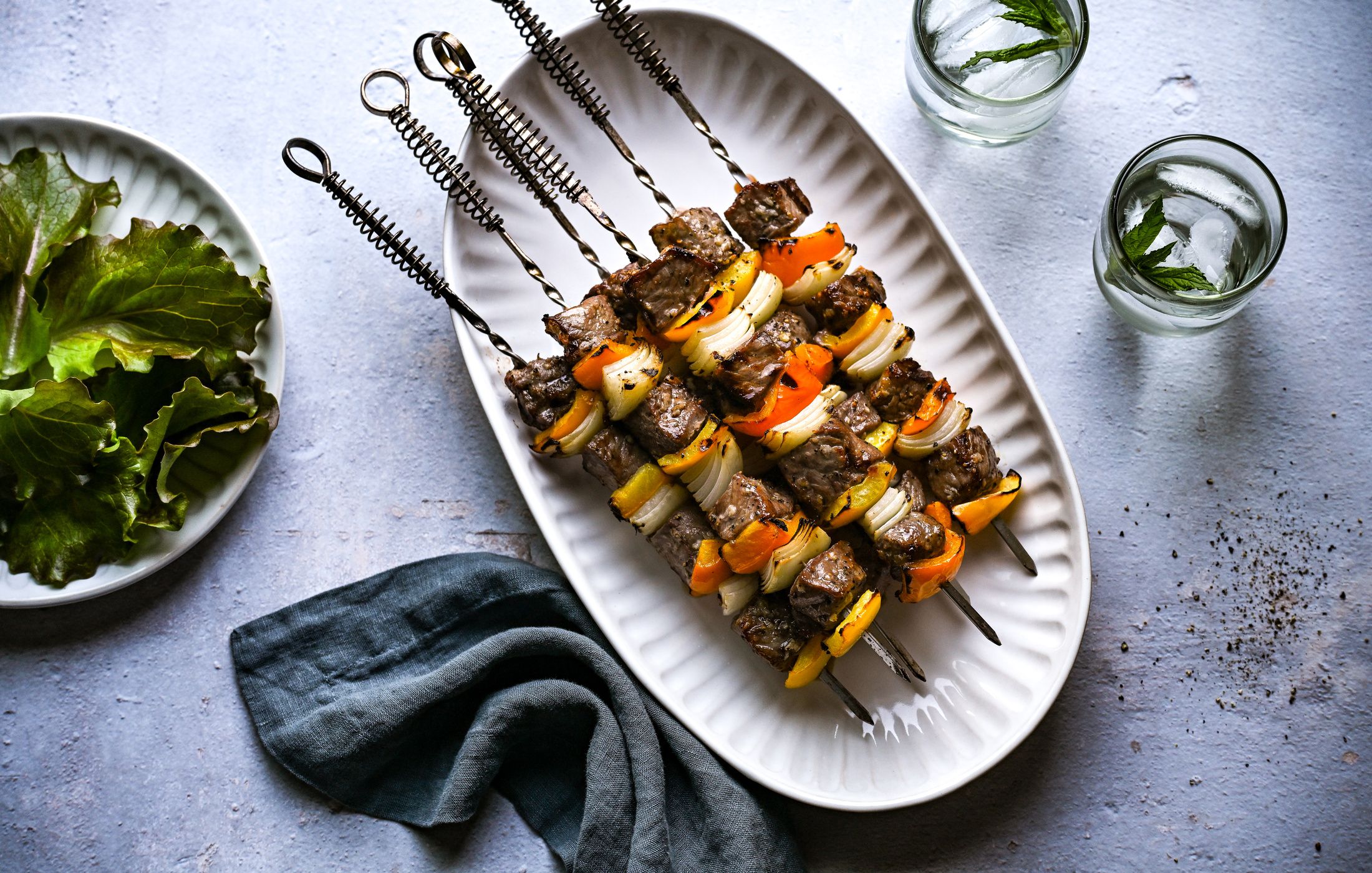 GARLIC-PEPPER STEAK KEBOBS-SOY-FREE-1