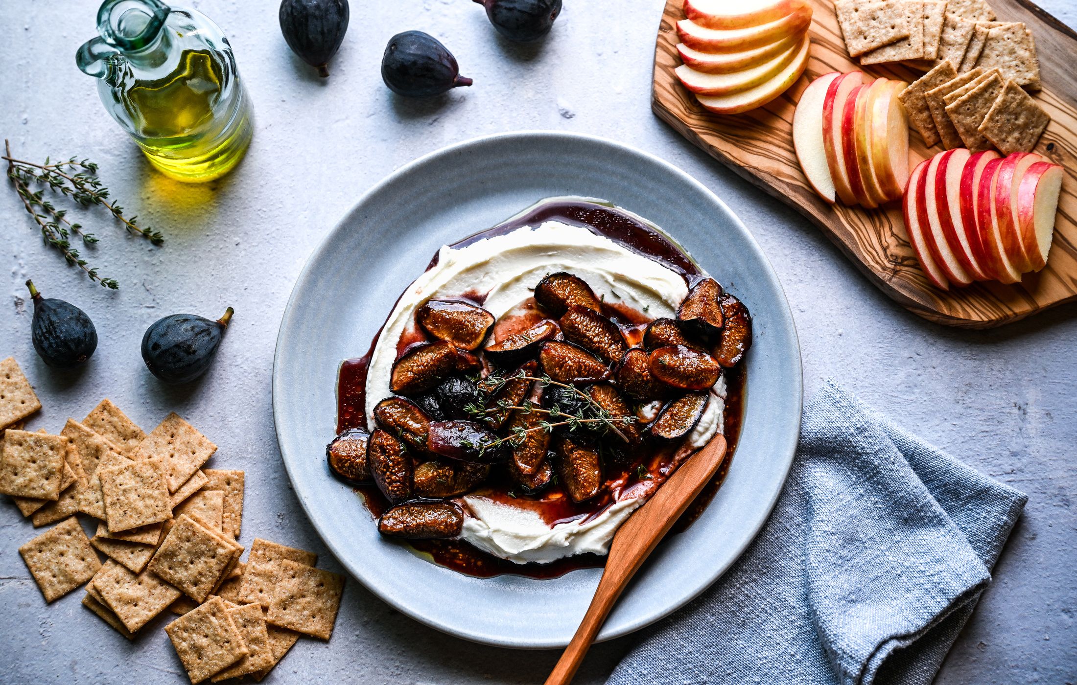 ROASTED BALSAMIC FIG AND GOAT CHEESE DIP-1