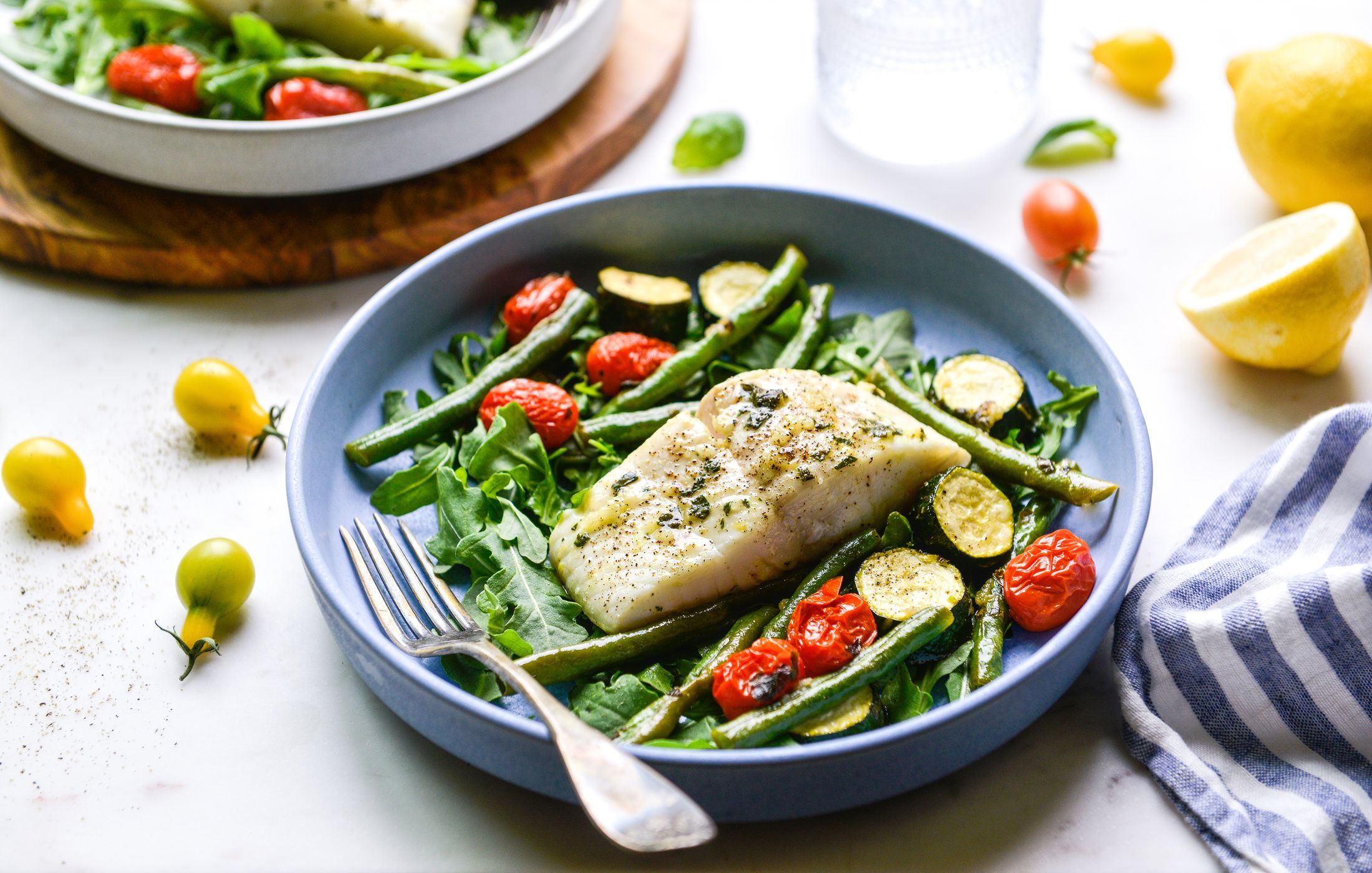 SHEET PAN HALIBUT AND VEGETABLES LOW-CARB MEAL-1