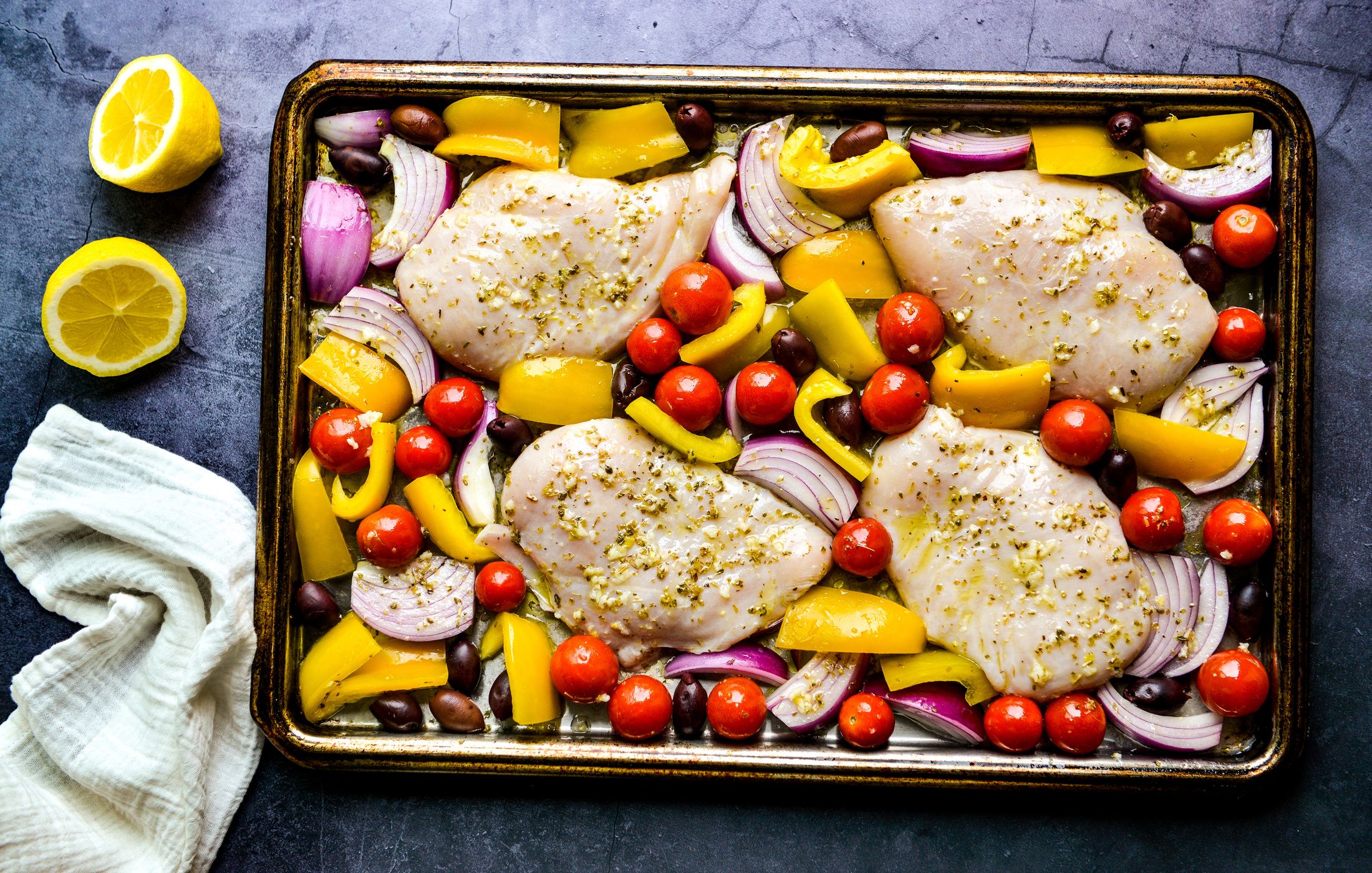 SHEET PAN MEDITERRANEAN CHICKEN AND VEGETABLES-1