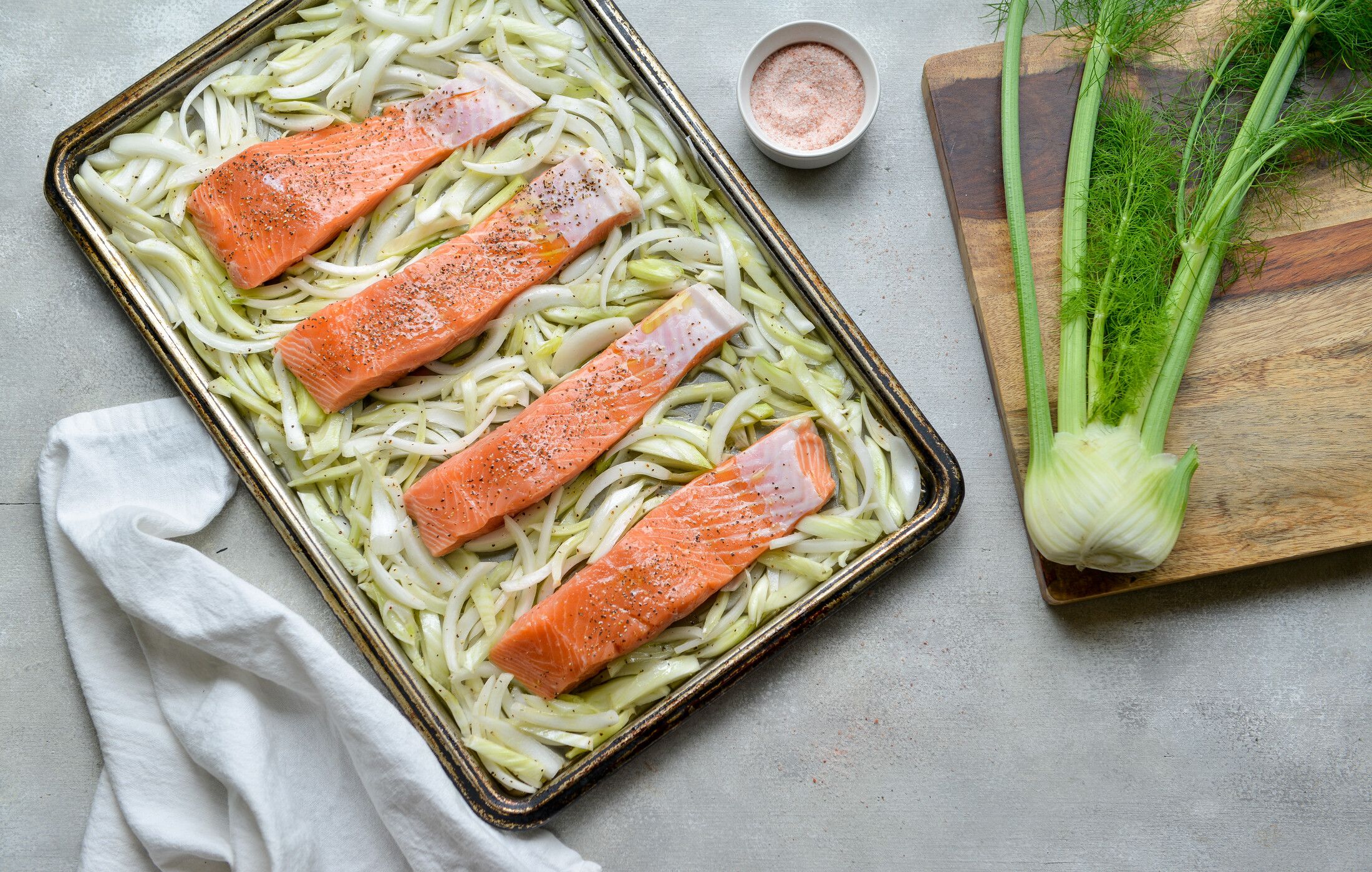 SHEET PAN SALMON WITH FENNEL AND SWEET ONIONS-2