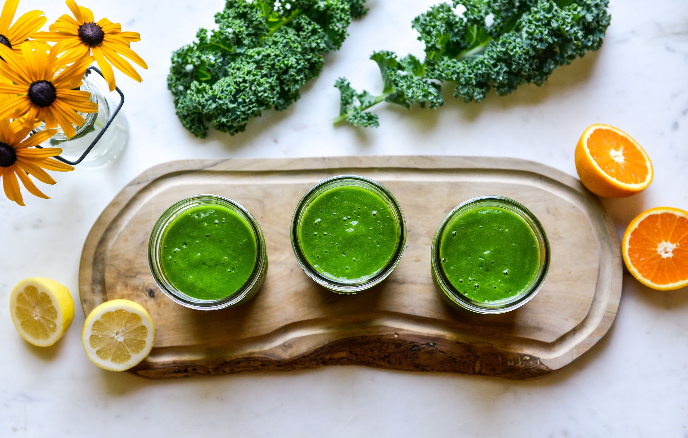 SUNSHINE KALE GREEN SMOOTHIE FOR KIDS-1