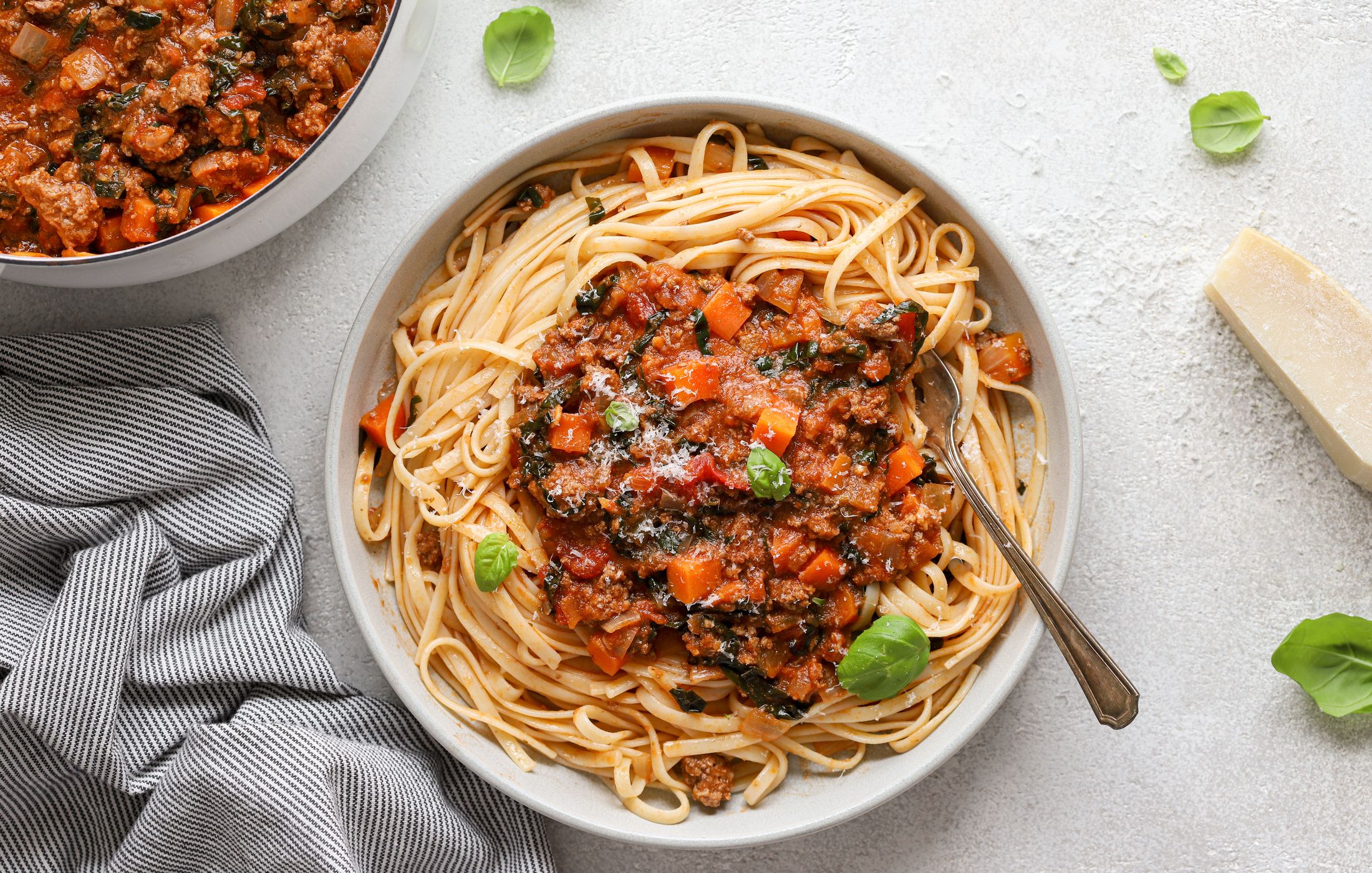 Spaghetti Sauce with Carrots and Kale-2