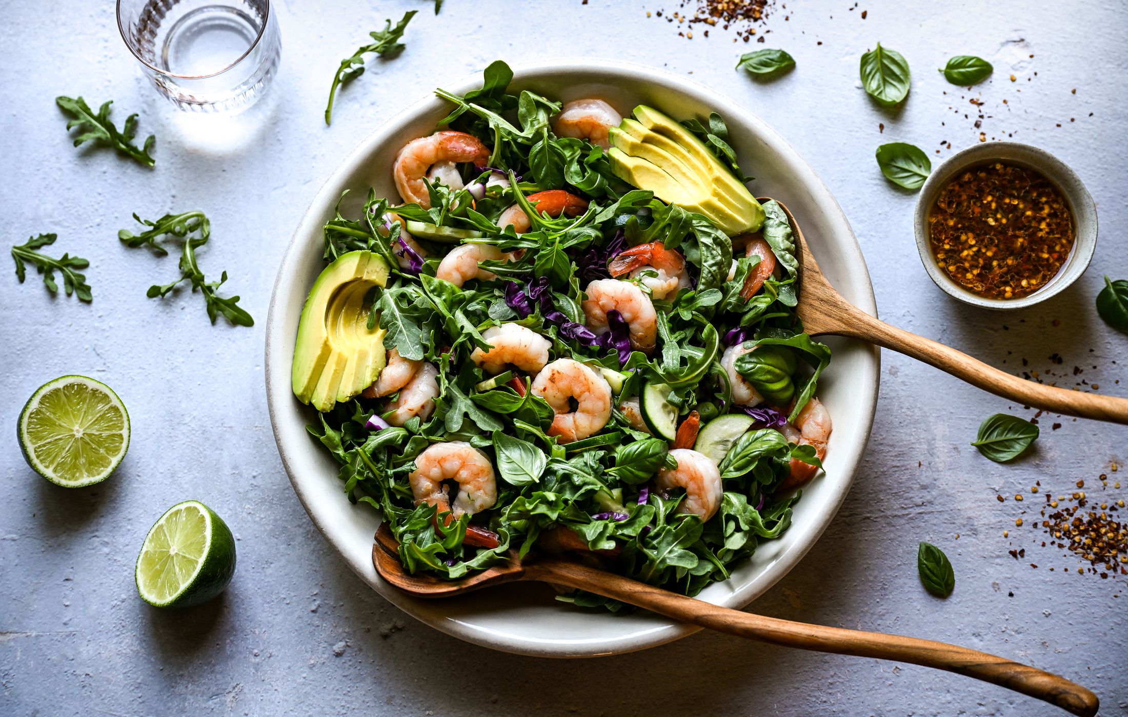 THAI SHRIMP ARUGULA AND AVOCADO DETOX SALAD-1