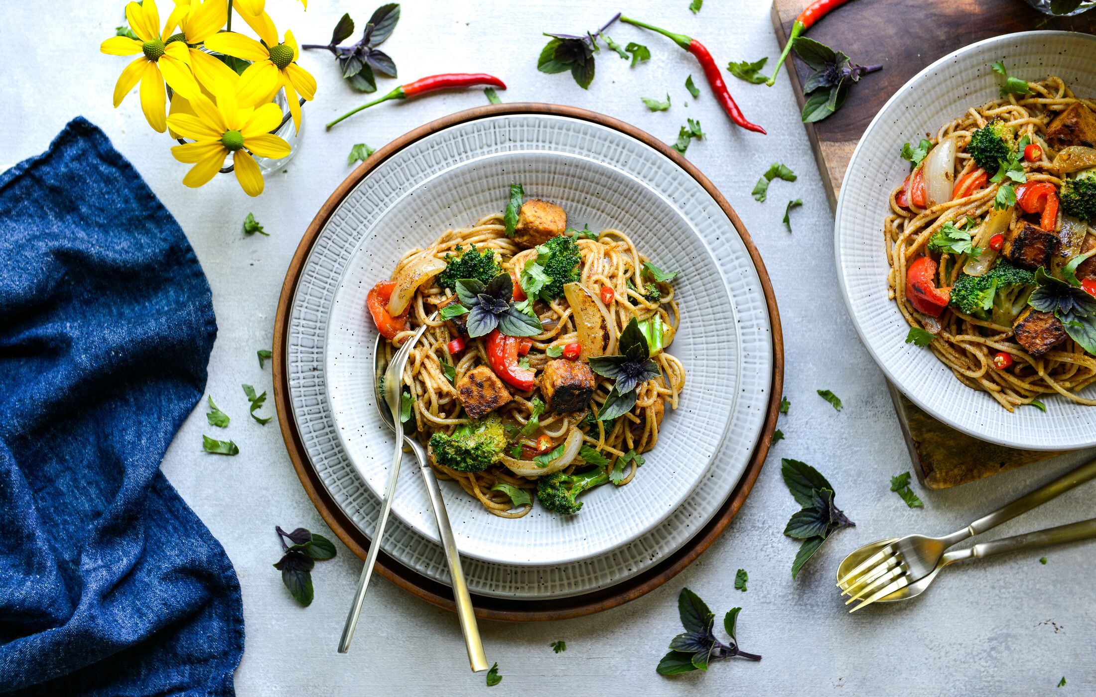 THAI TEMPEH NOODLE STIR-FRY-3