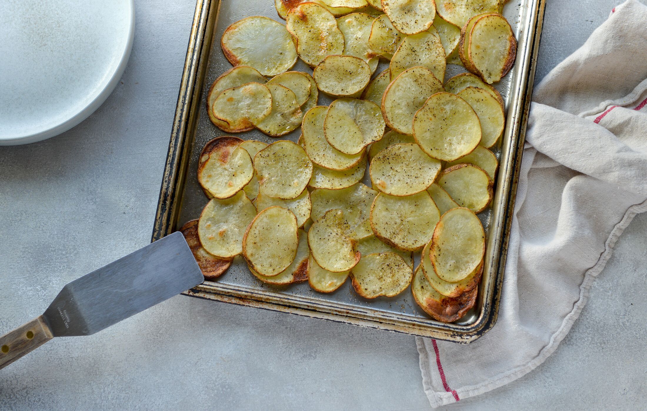 THIN AND CRISPY ROASTED POTATOES-3