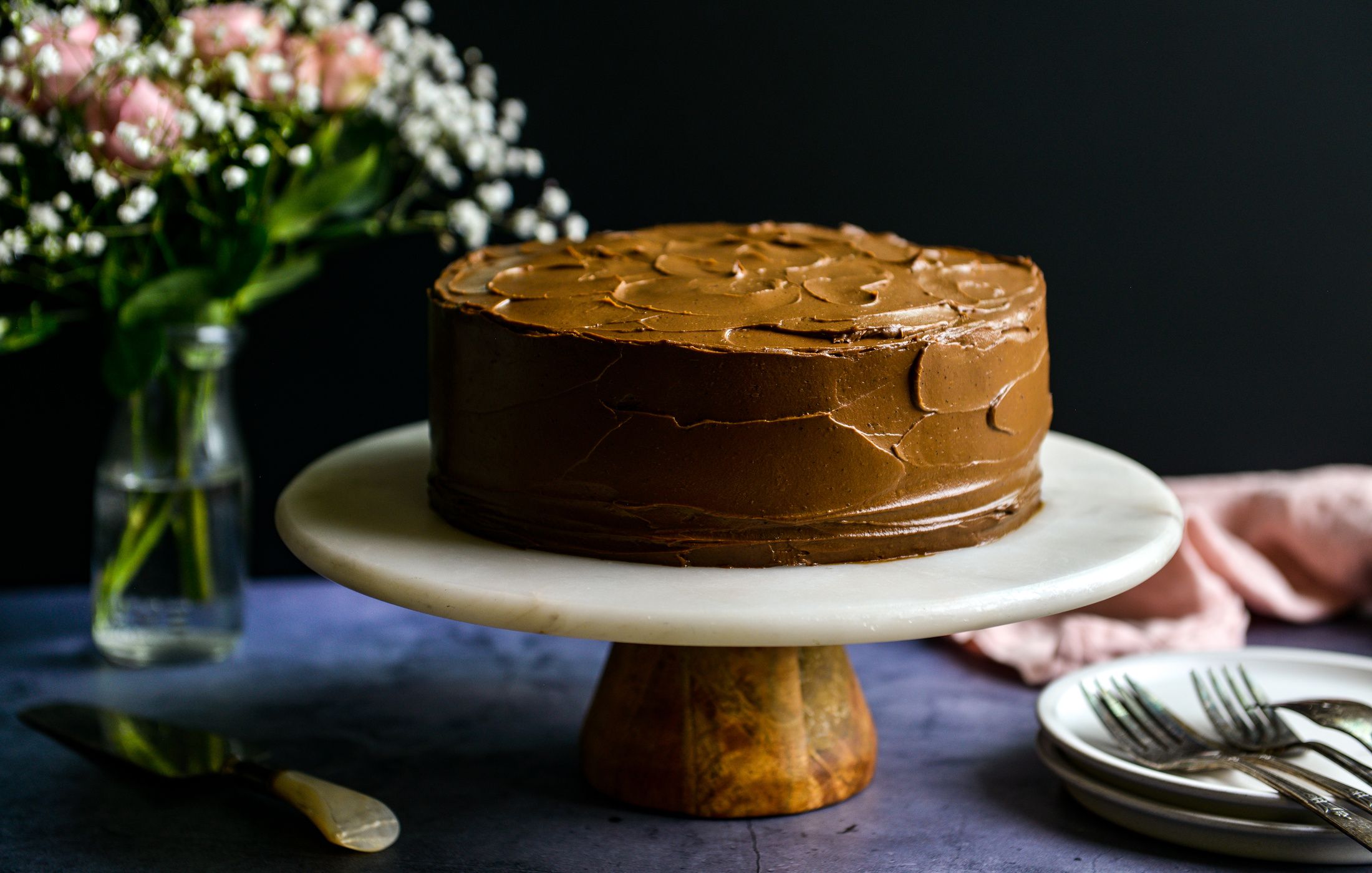 VANILLA OLIVE OIL CAKE WITH CHOCOLATE AVOCADO FROSTING-1