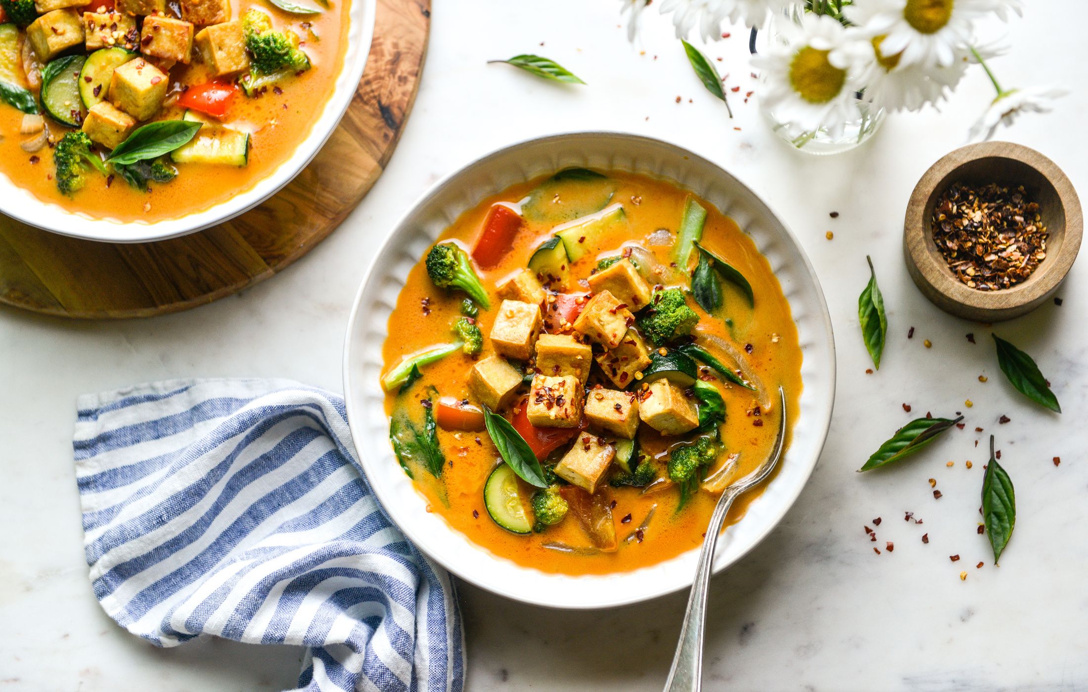 VEGAN THAI TOFU RED CURRY WITH VEGETABLES-1