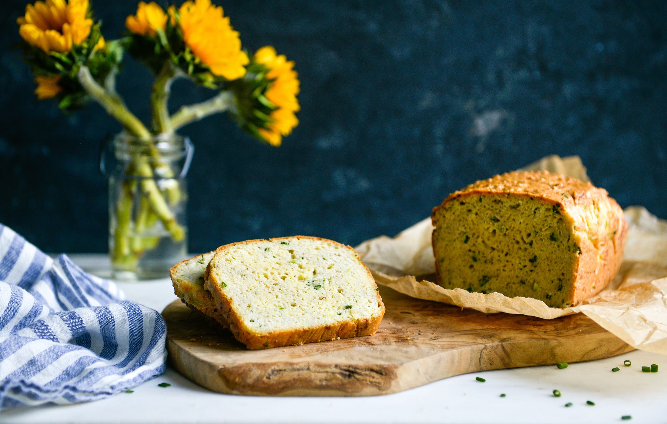 ZUCCHINI CHEDDAR CHIVE BREAD KETO SCD-1