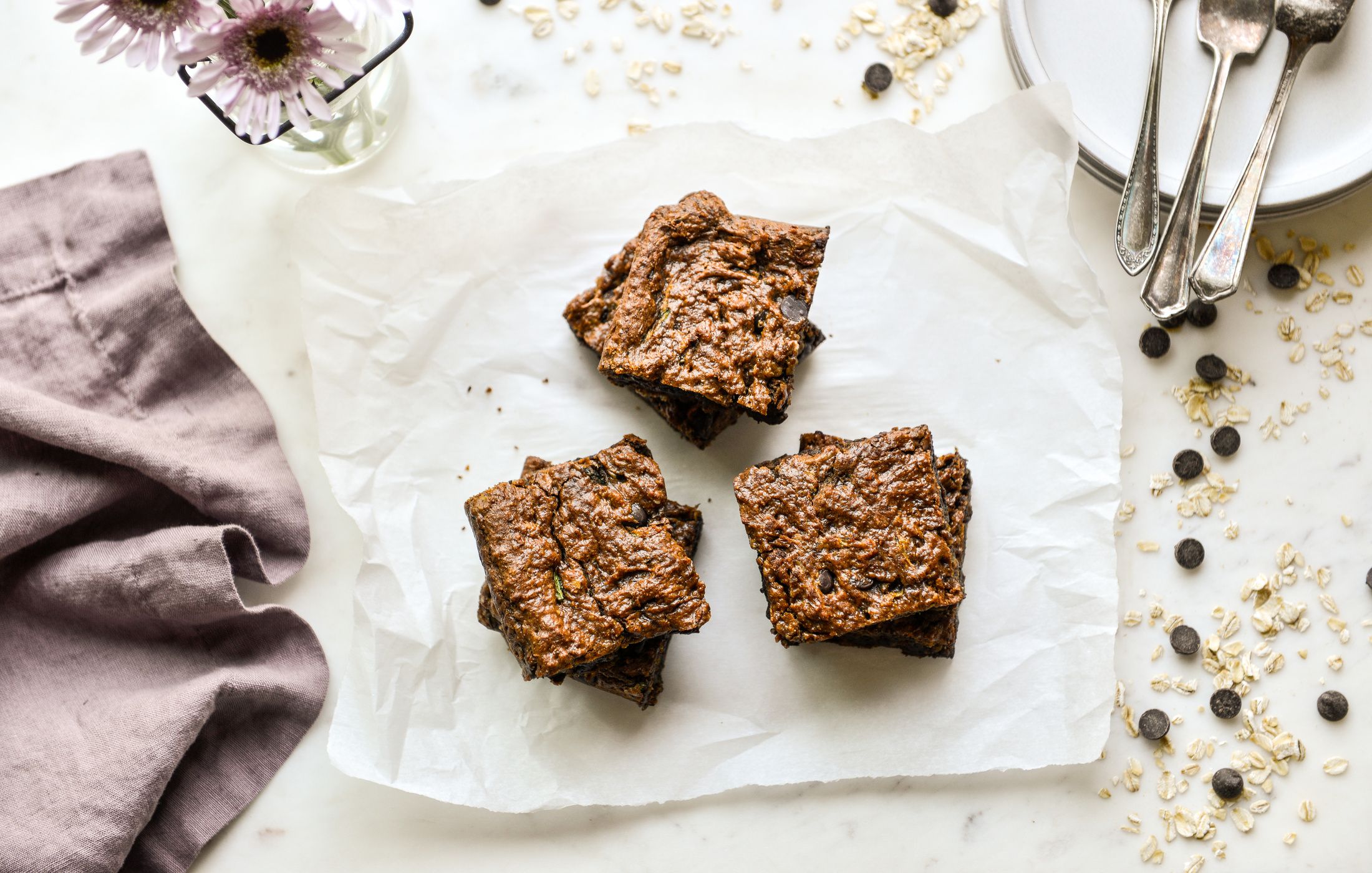 ZUCCHINI-ALMOND-CHOCOLATE-CHIP-BARS-VEGAN-2