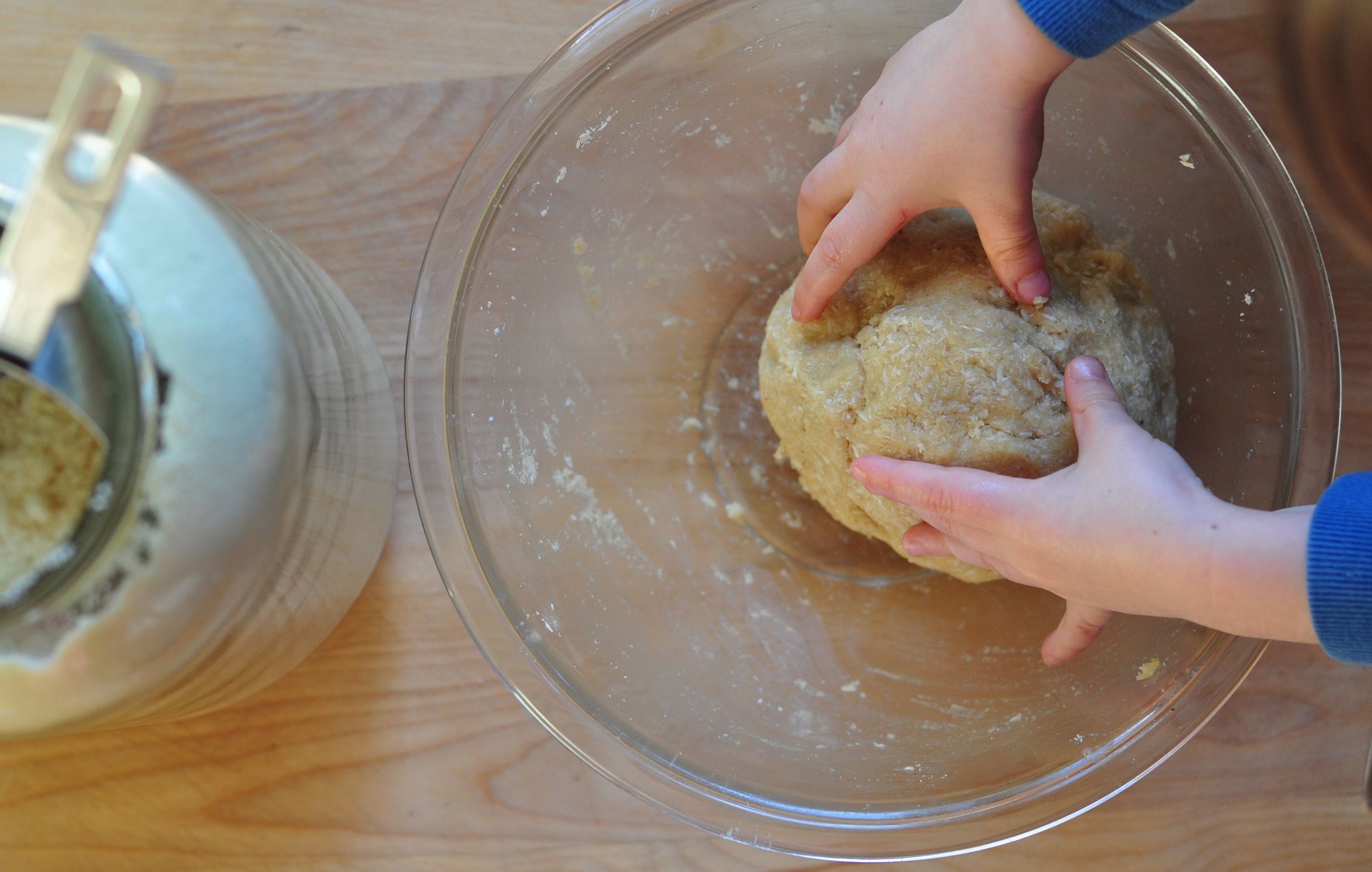 banana coconut cookies-dough