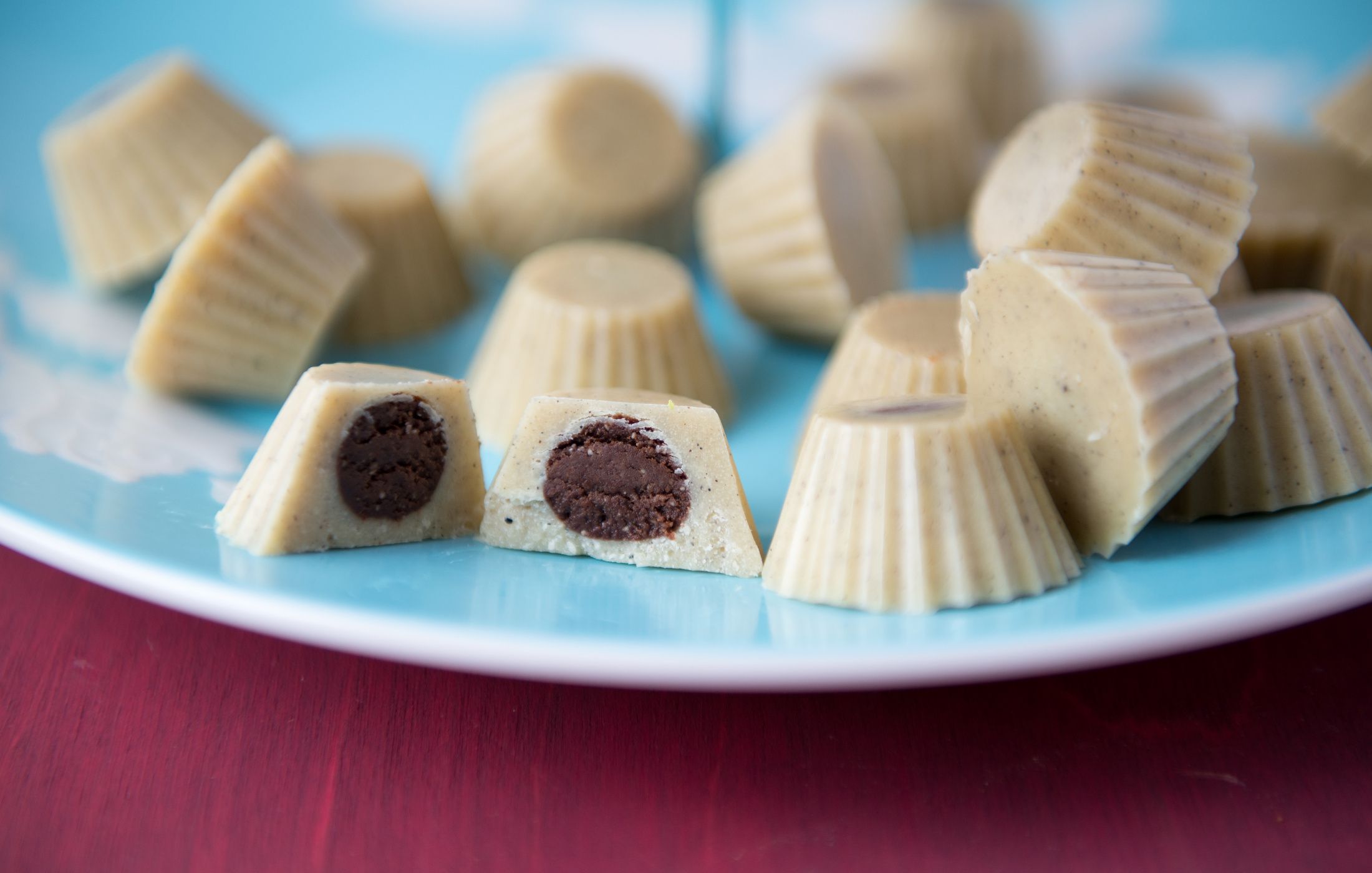 RAW VANILLA WHITE CHOCOLATES-3