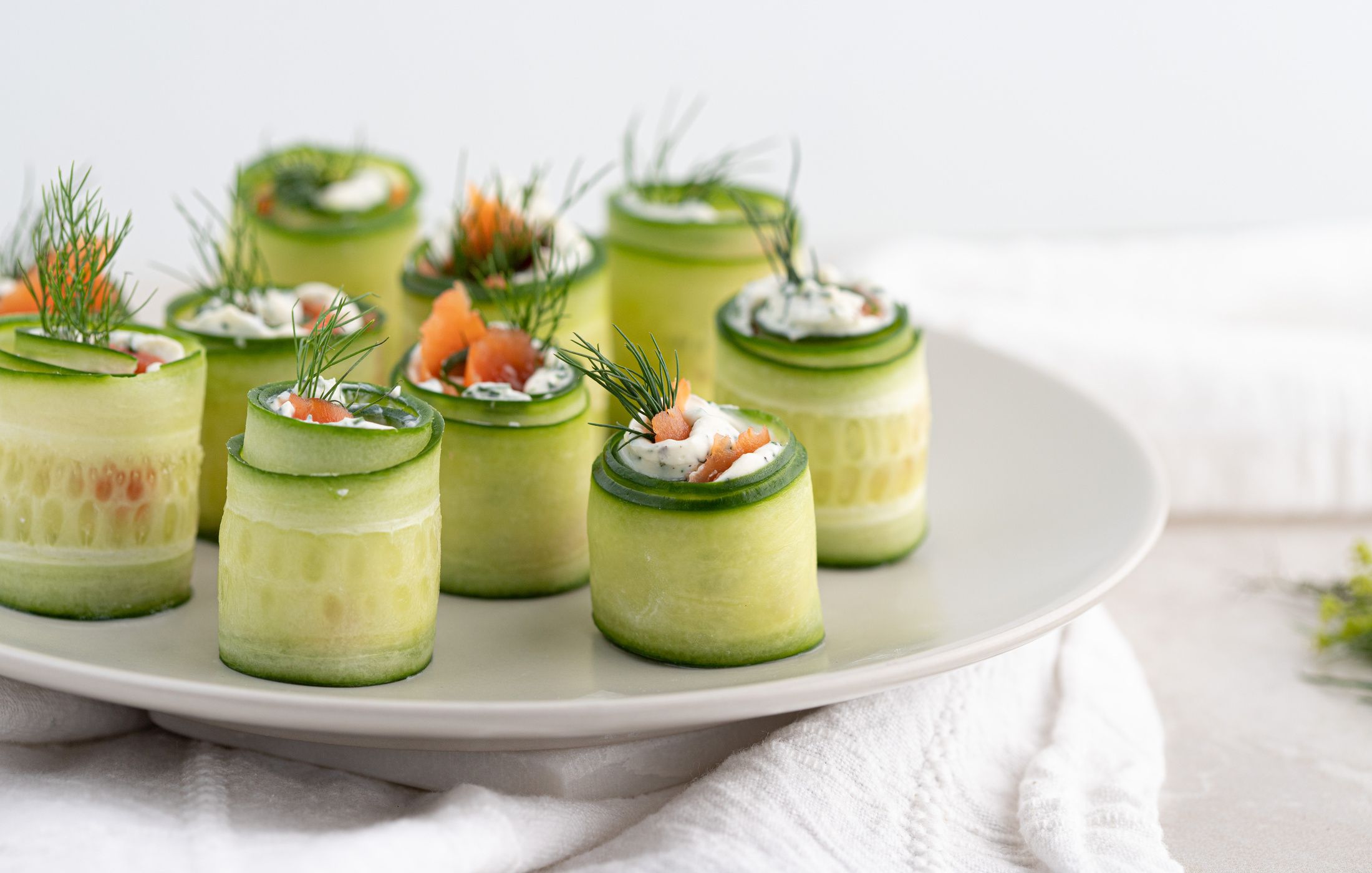 Cucumber Rolls with Smoked Salmon and Cream Cheese 